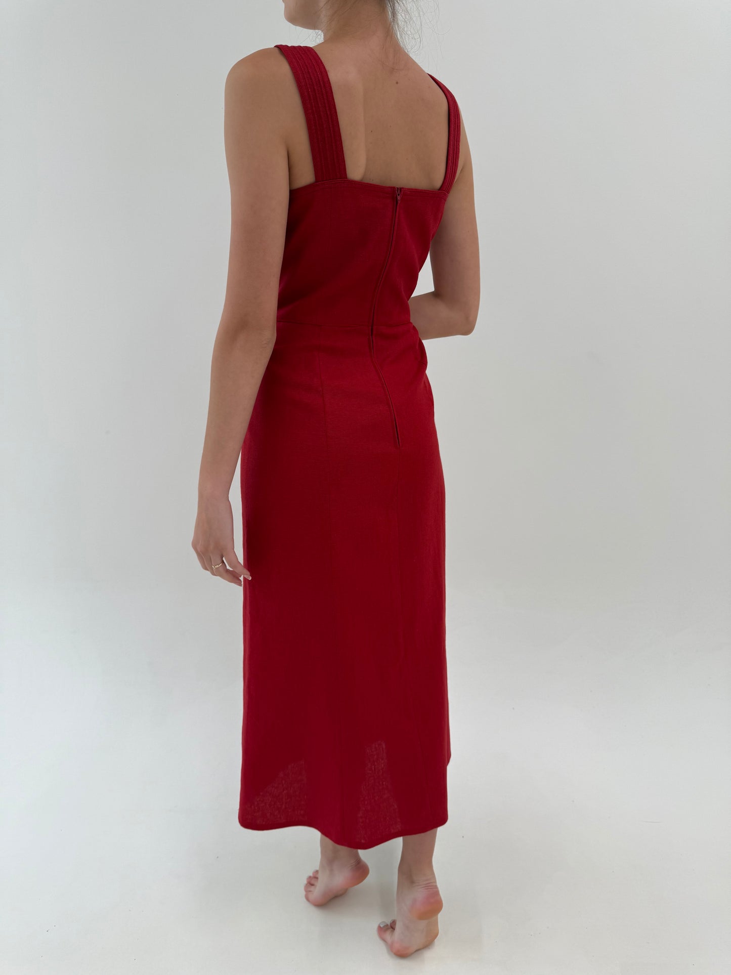 Rochie maxi dark cherry red din pânză grea de in și vascoza cu corsaj