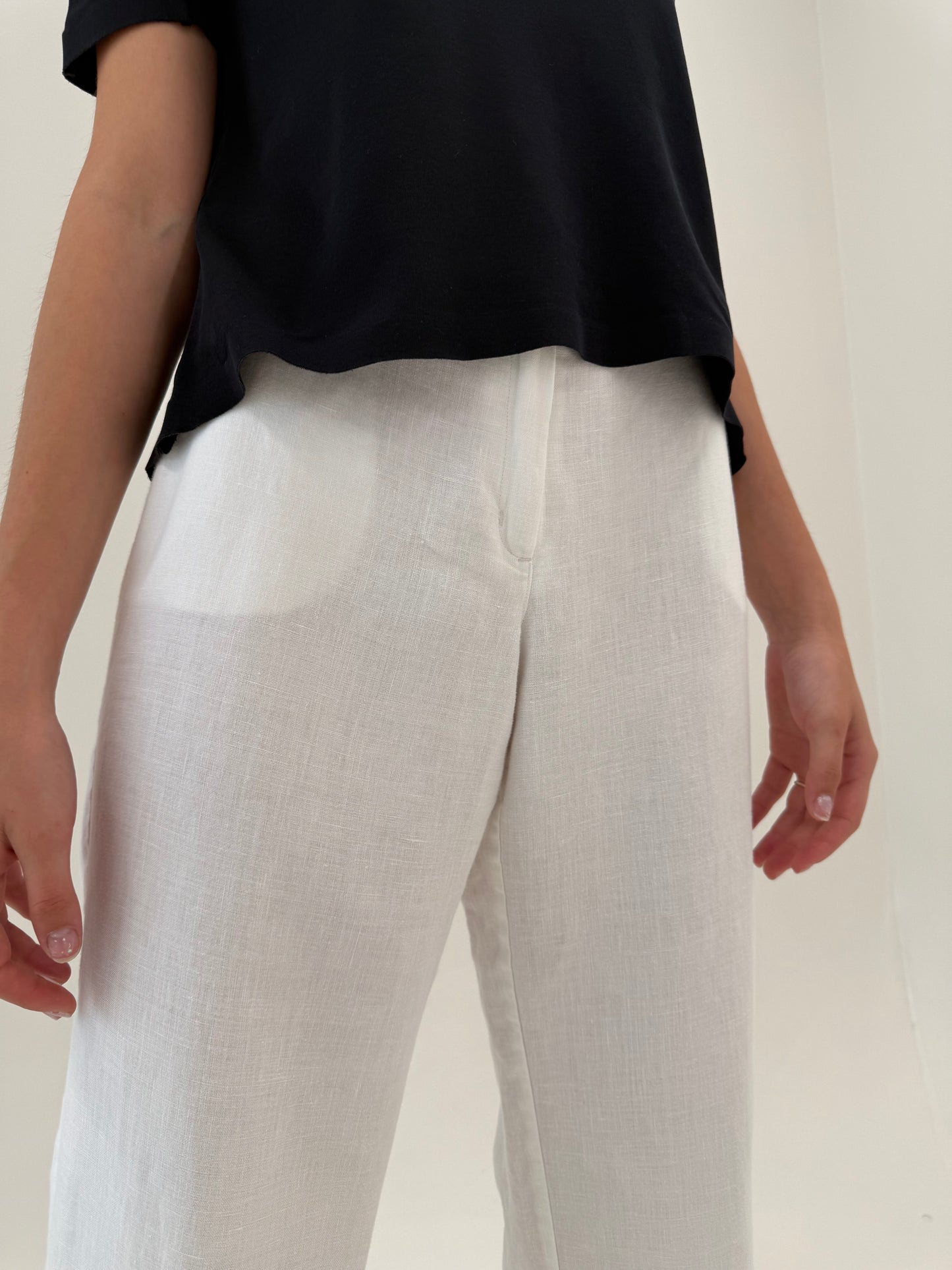 Pantaloni petite din in premium în croi drept