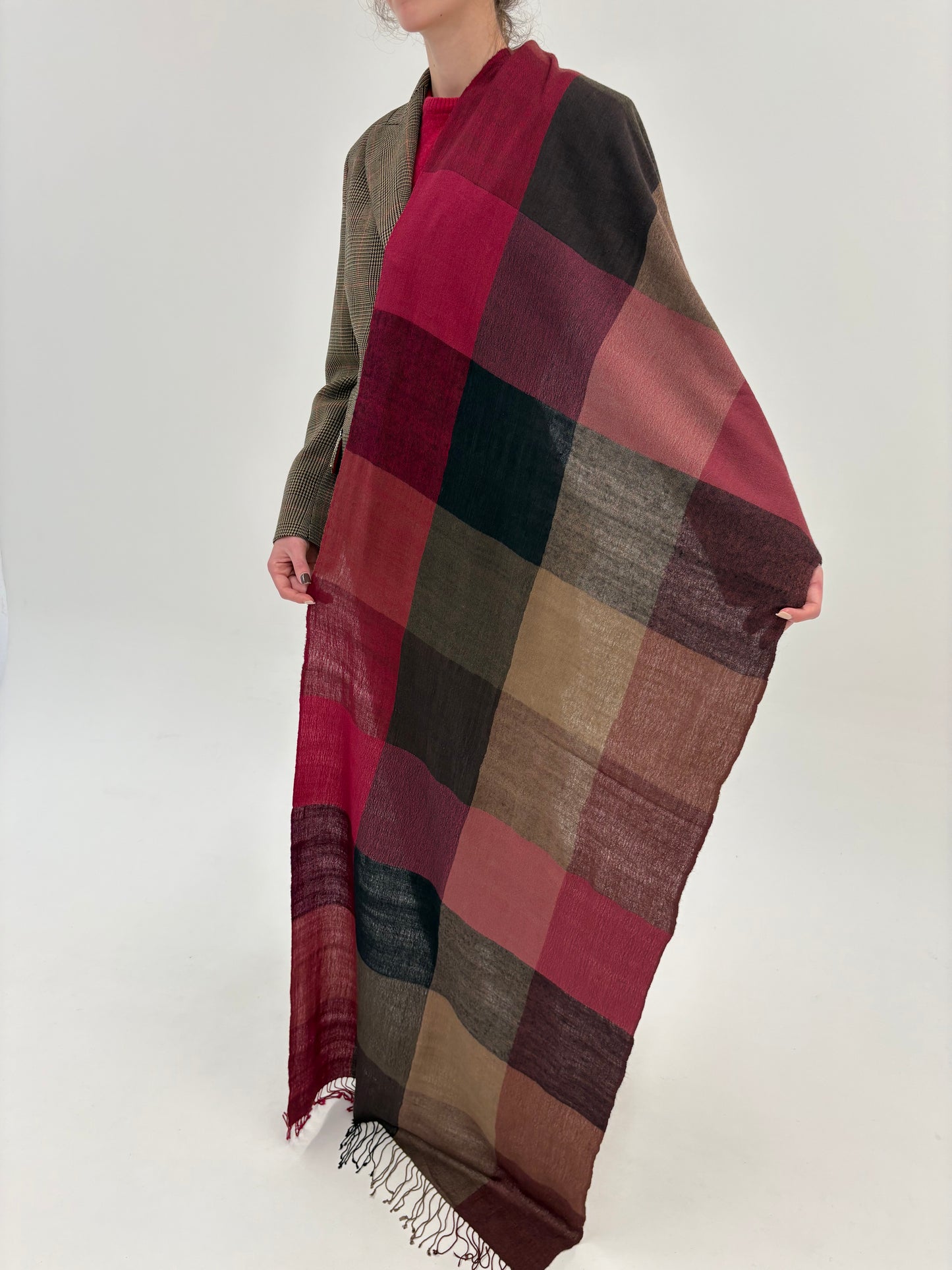 Shawl din lana extrafina cu vâscoza în culori superbe