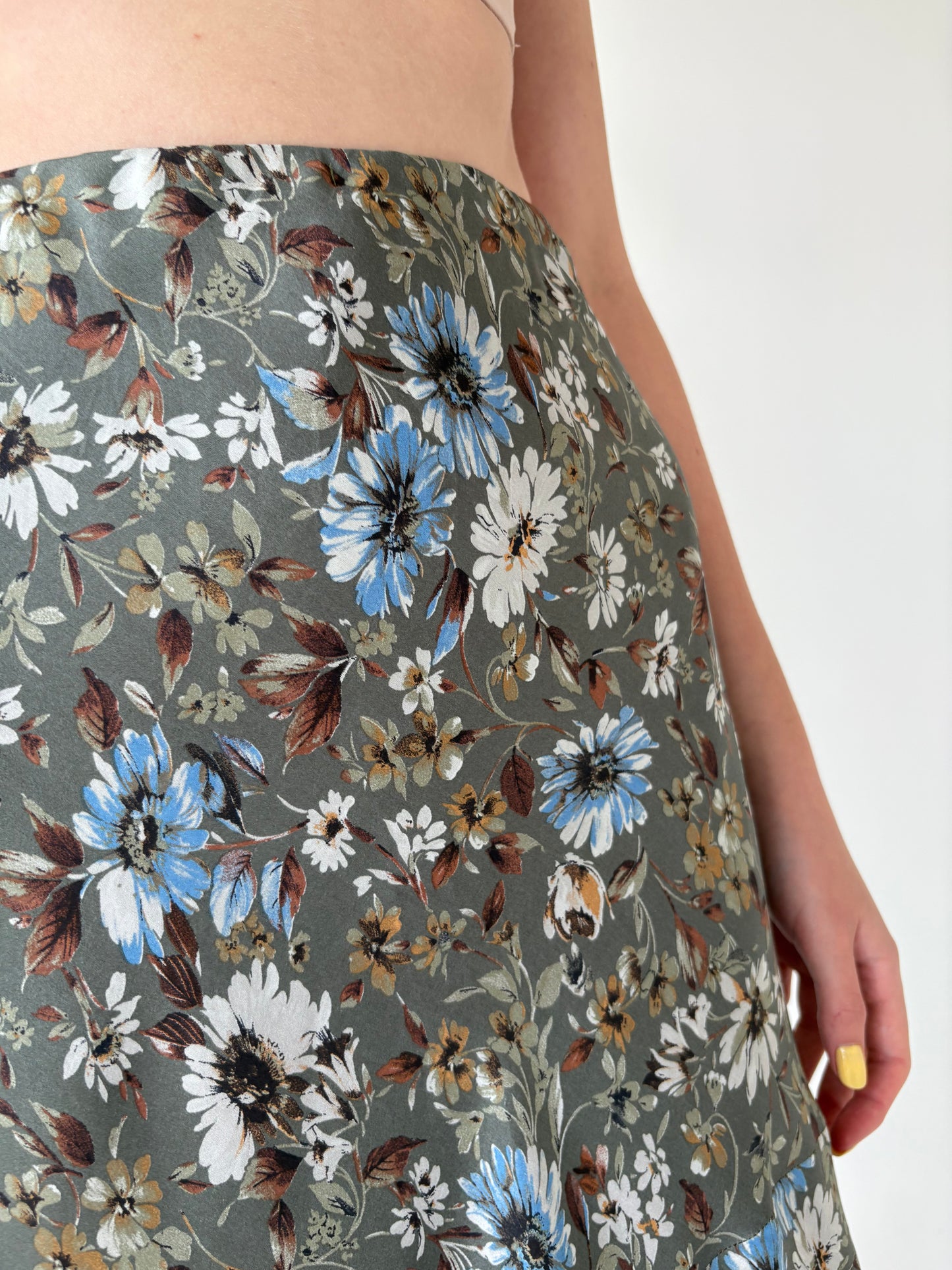 Fustă din mătase naturală cu print floral superb
