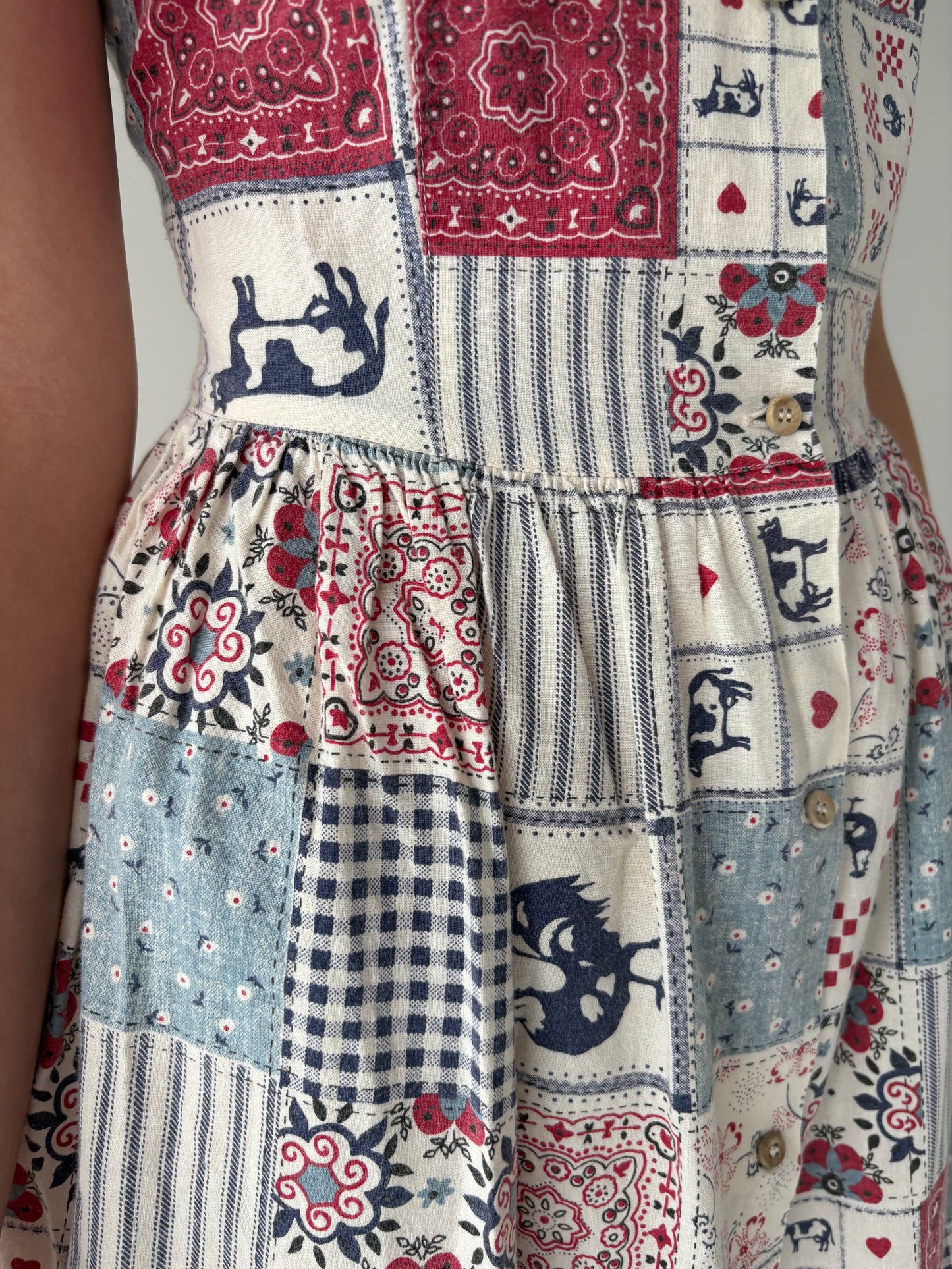 Rochie vintage cu talie ultra marcată din cea mai premium pânză de BBC