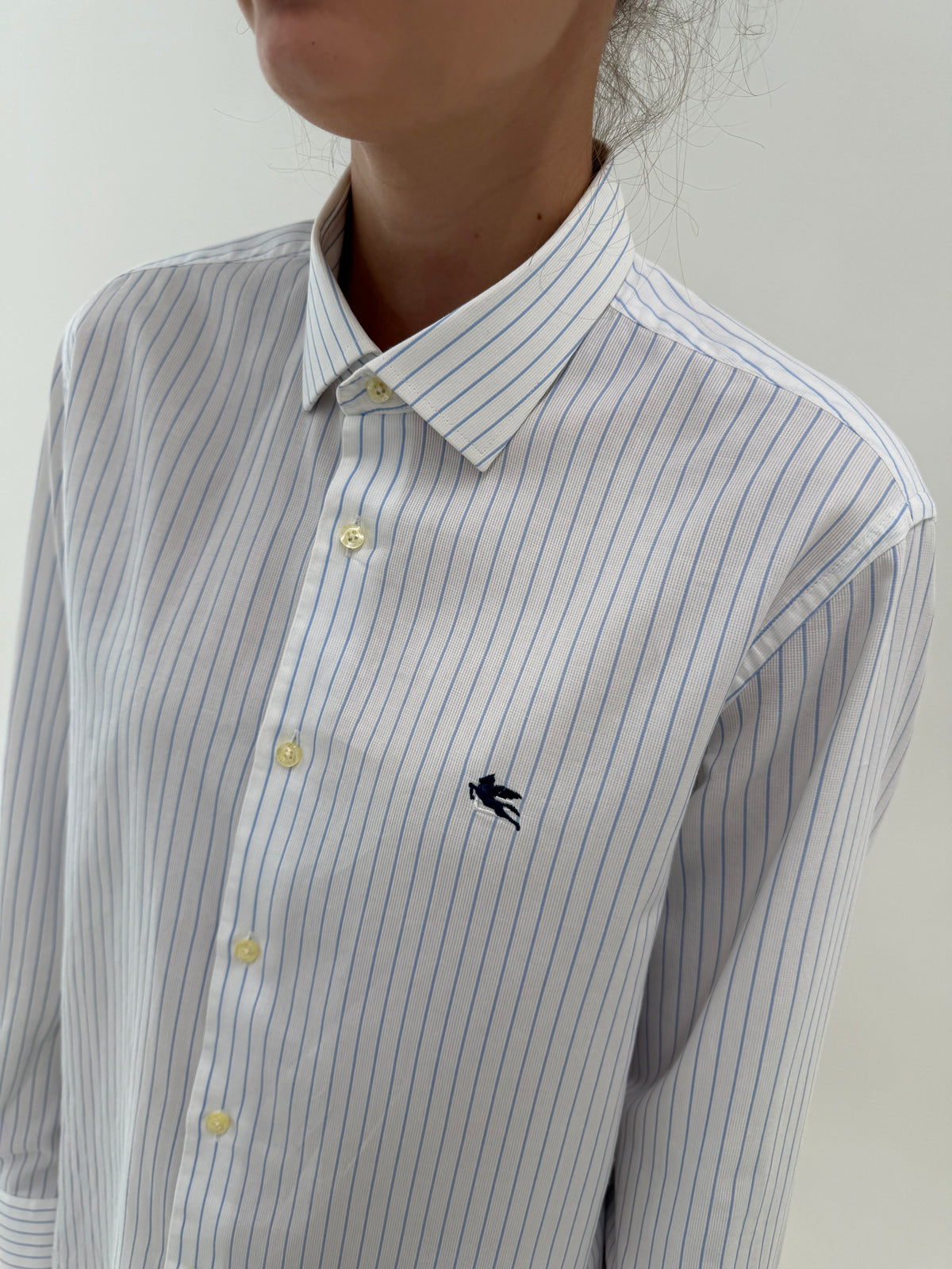 Cămașa luxury Etro din poplin gros texturat de bumbac cu dungi fine baby blue
