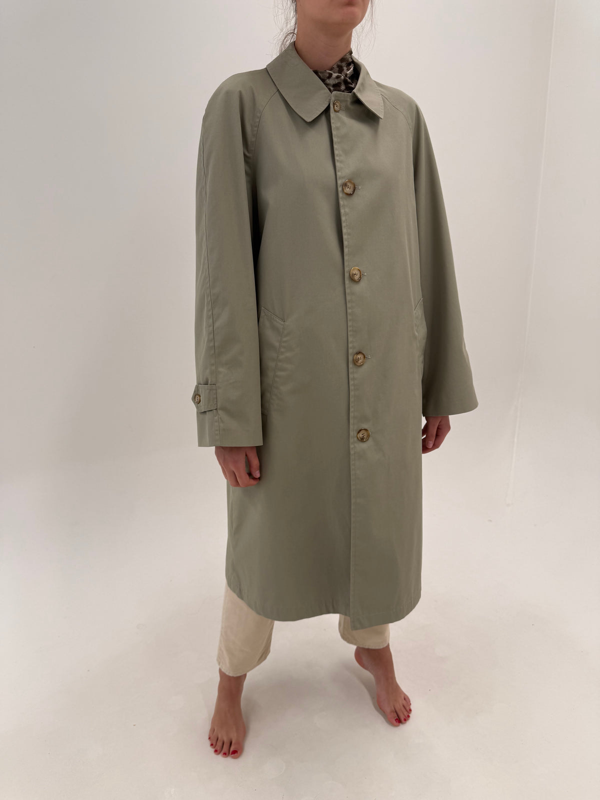 Trench Ungaro vintage Sage green din gabardină groasă impermeabilă și croi clasic