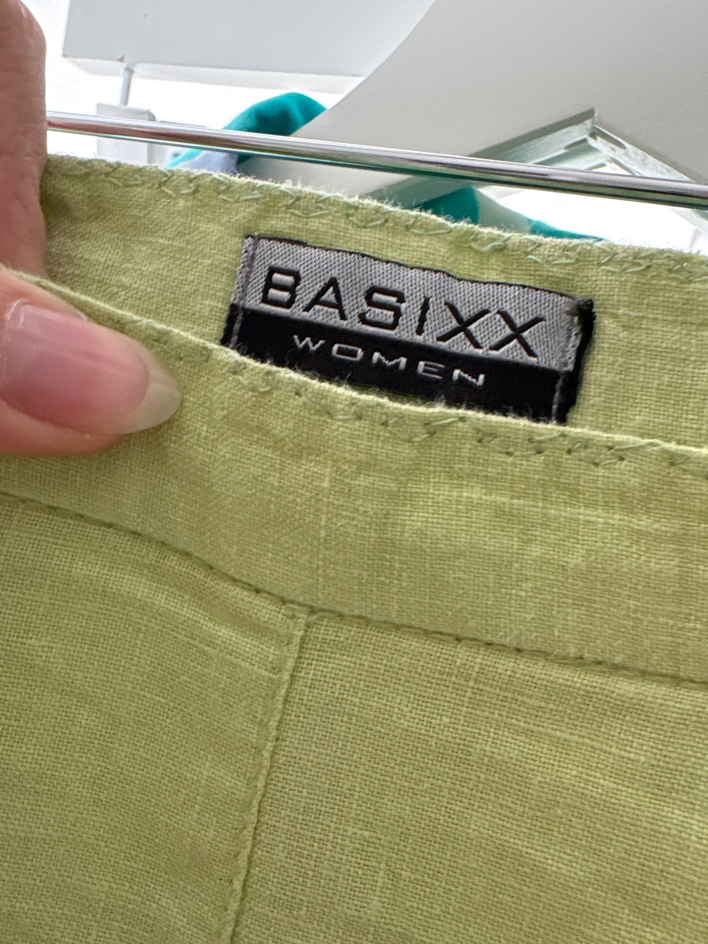Pantaloni verde crud pudrat din in cu talie înaltă în croi drept