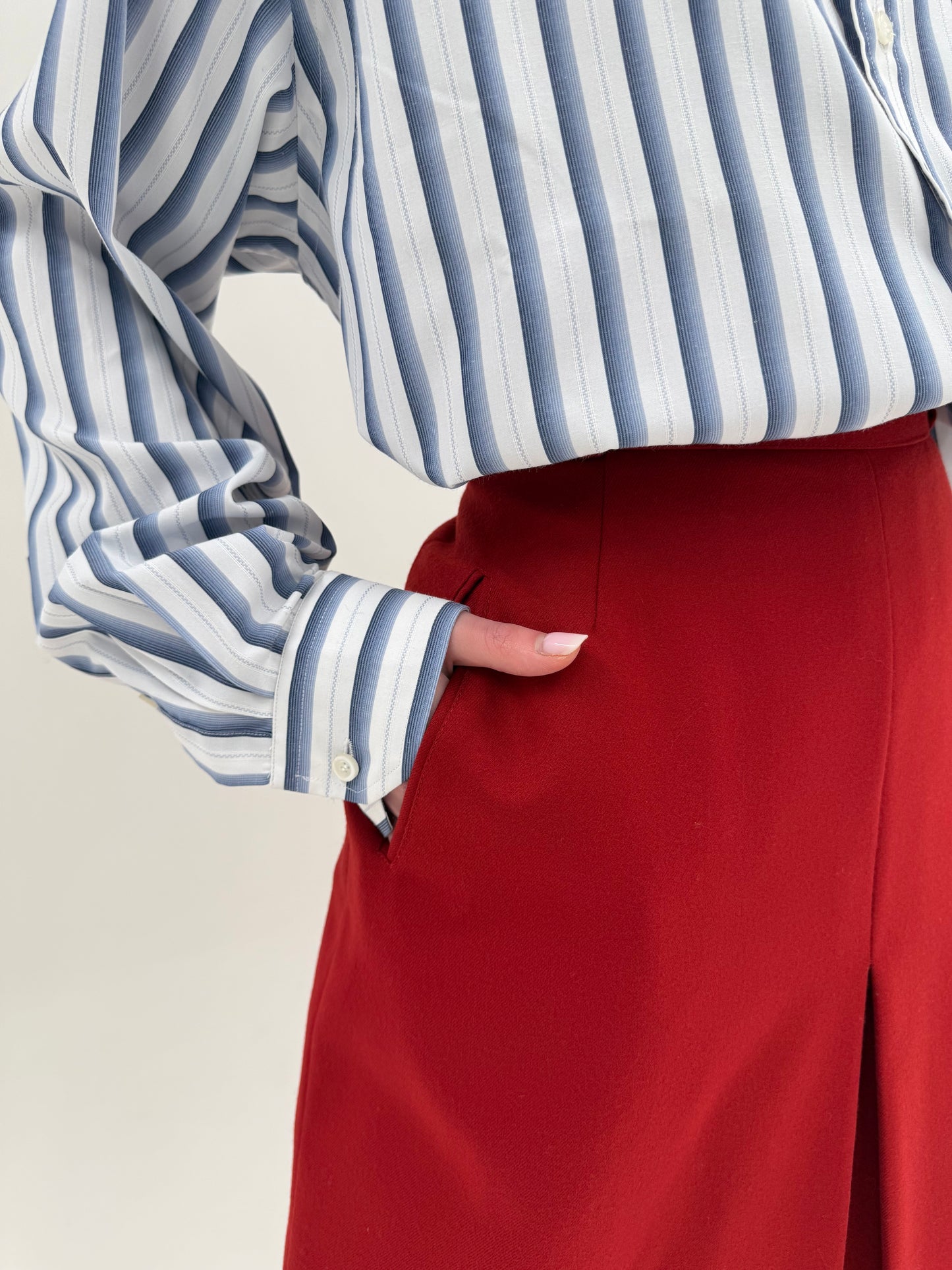 Fustă pantaloni cu talie ultra înaltă din lana extrafina cherry red