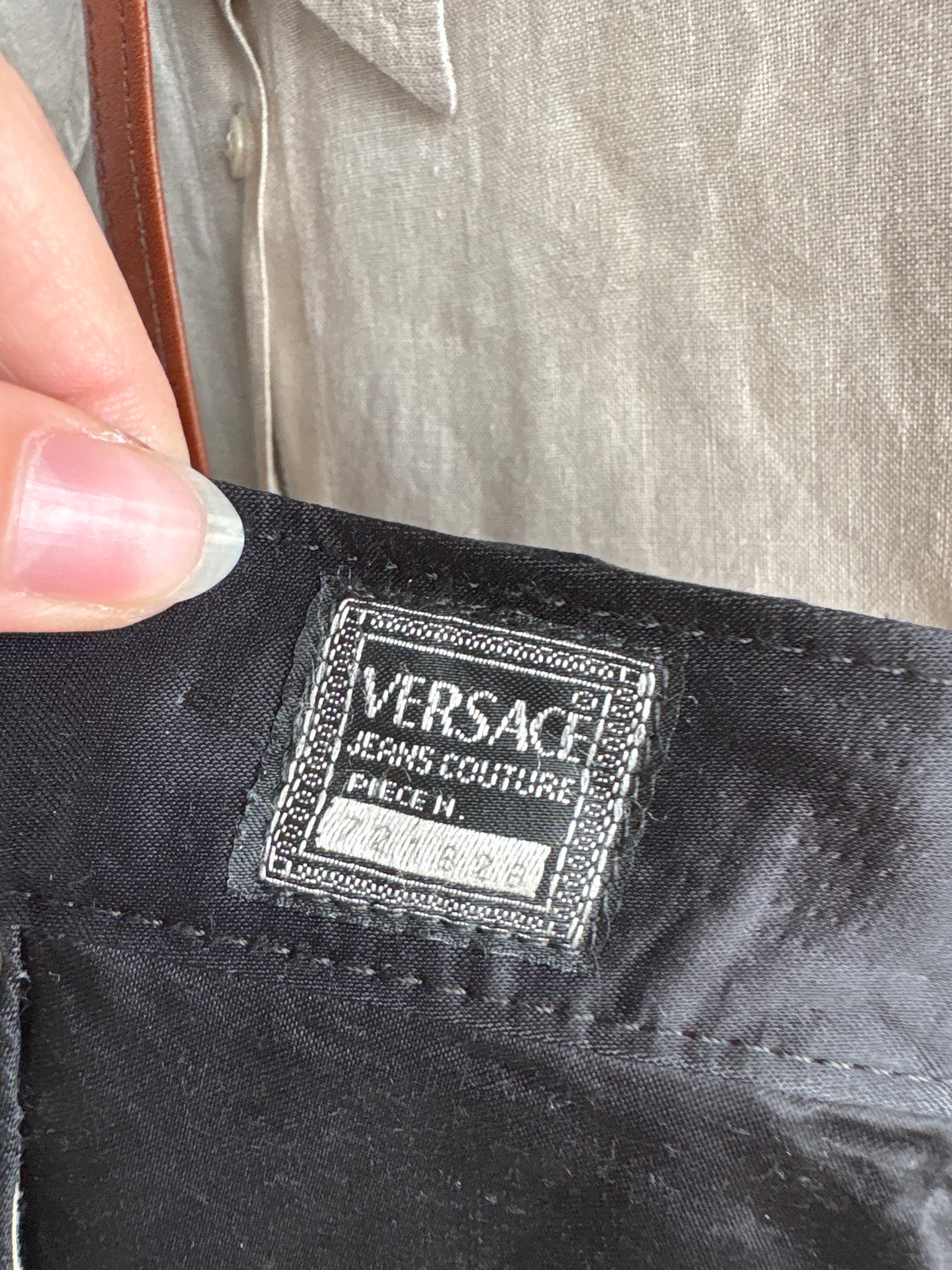 Fustă mini Versace vintage cu talie ultra înaltă marcată
