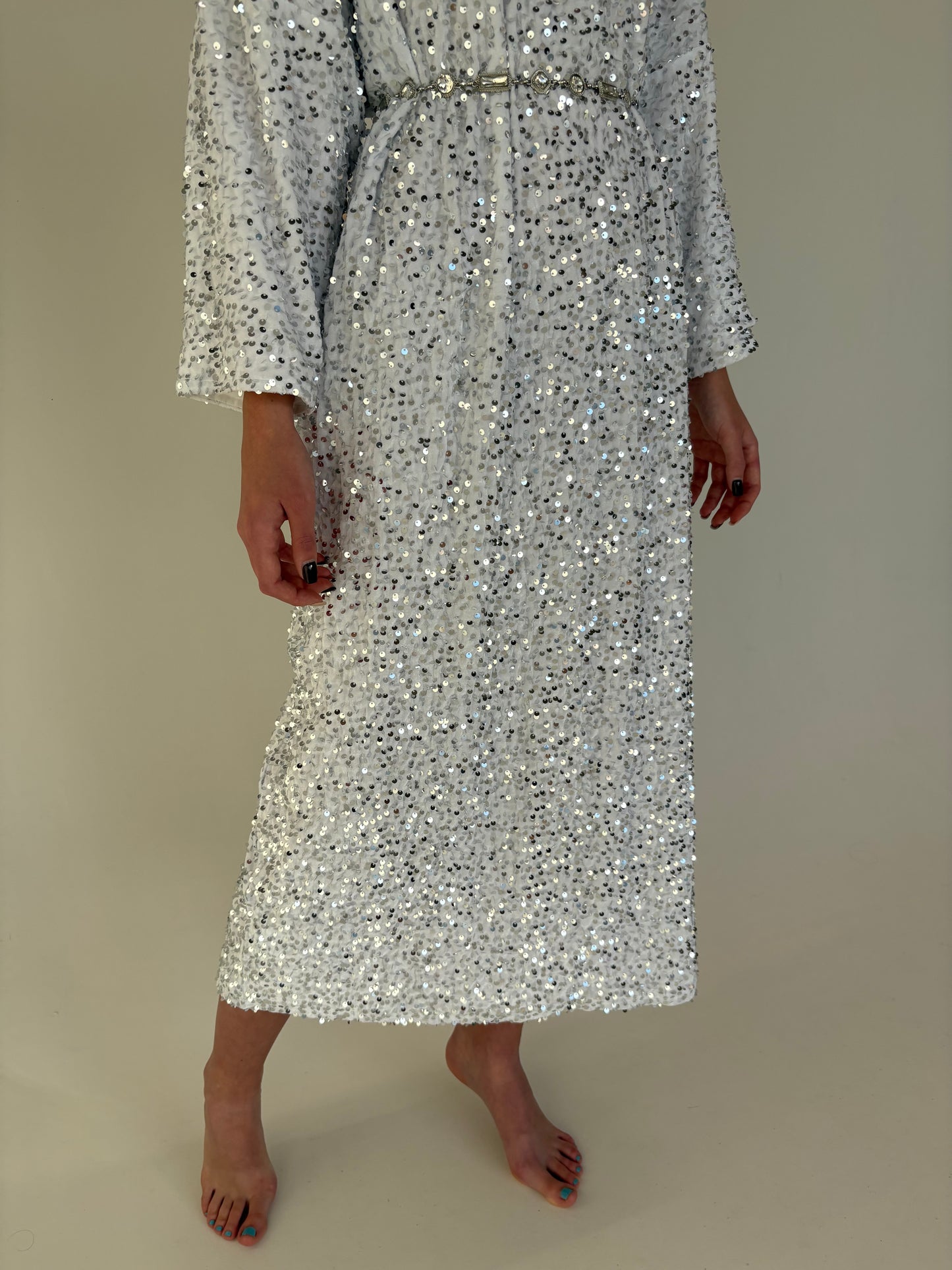 Rochie maxi din catifea extrem de moale cu aplicații din paiete argintii