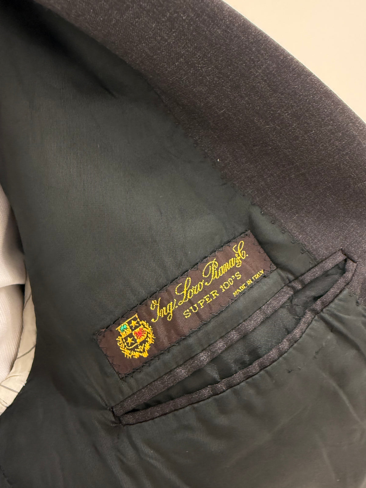 Sacou Loro Piana din lana super 100’s in croi actual charcoal gray