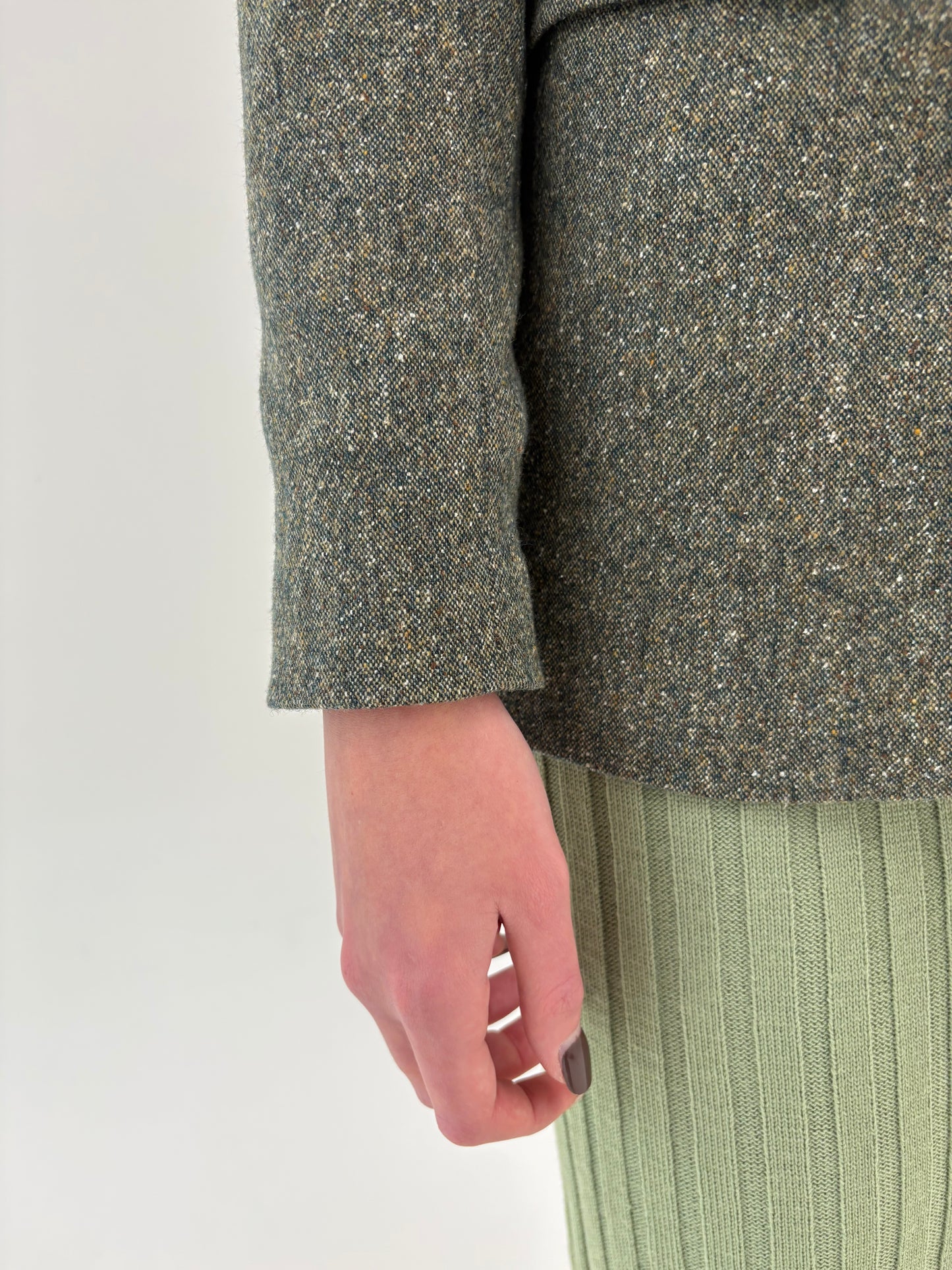 Sacou din tweed Donegal în combinație superbă de culori