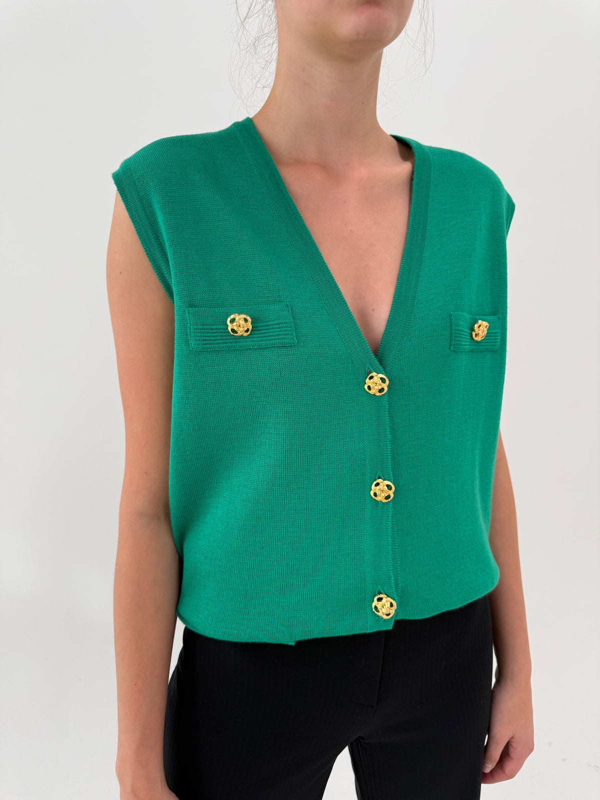 Vestă vintage emerald green din lana extrafina cu nasturi metalici aurii bijuterie