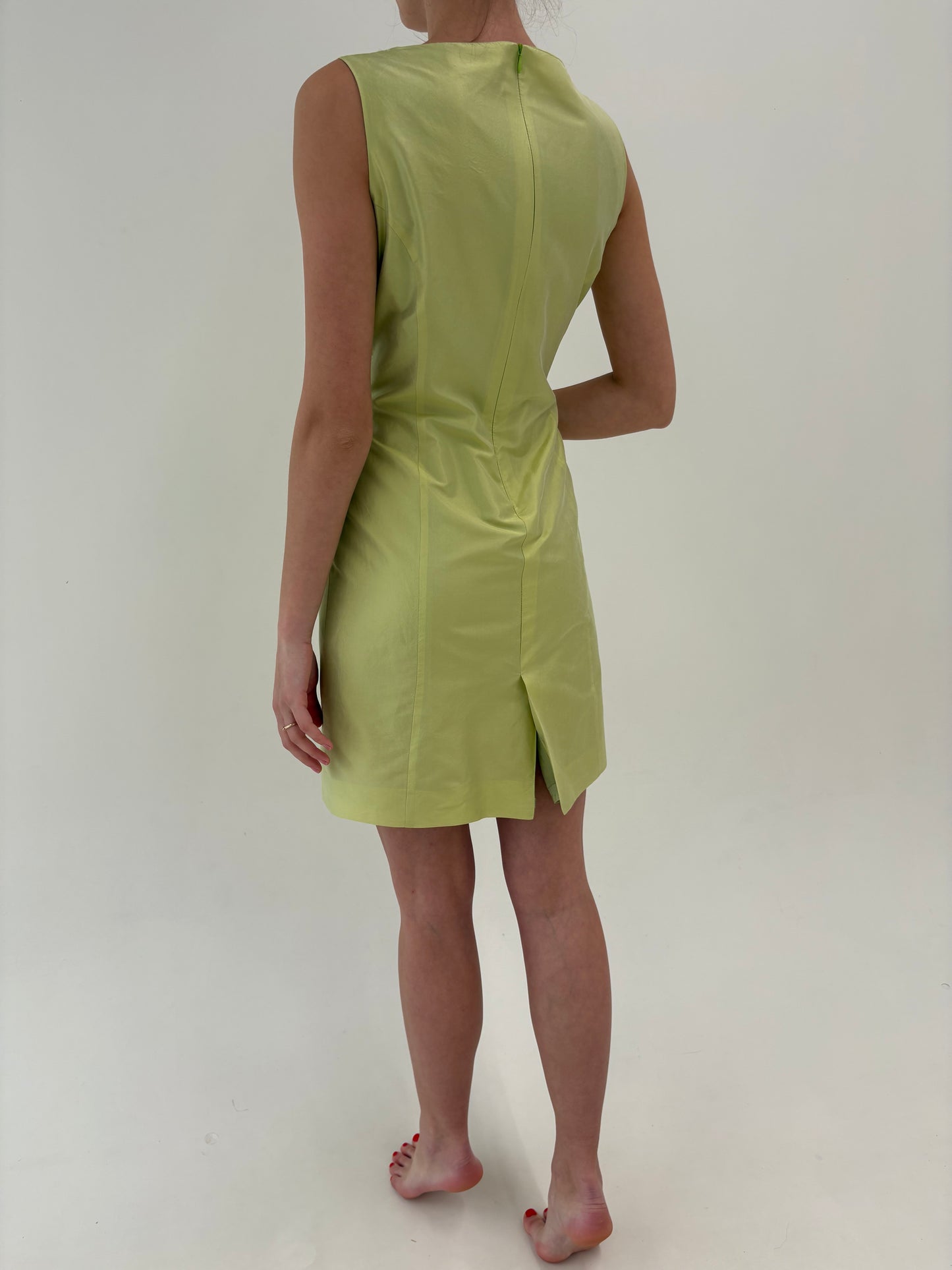 Rochie din mătase naturală dupioni verde crud cu dantelă macrame