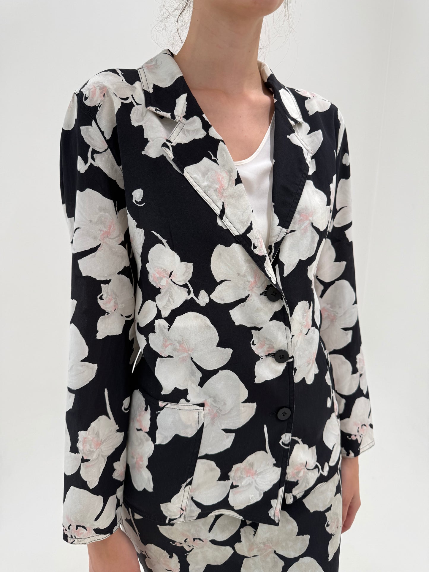 Deux piece clasic italian de brand luxury din mătase naturală cu print floral delicat