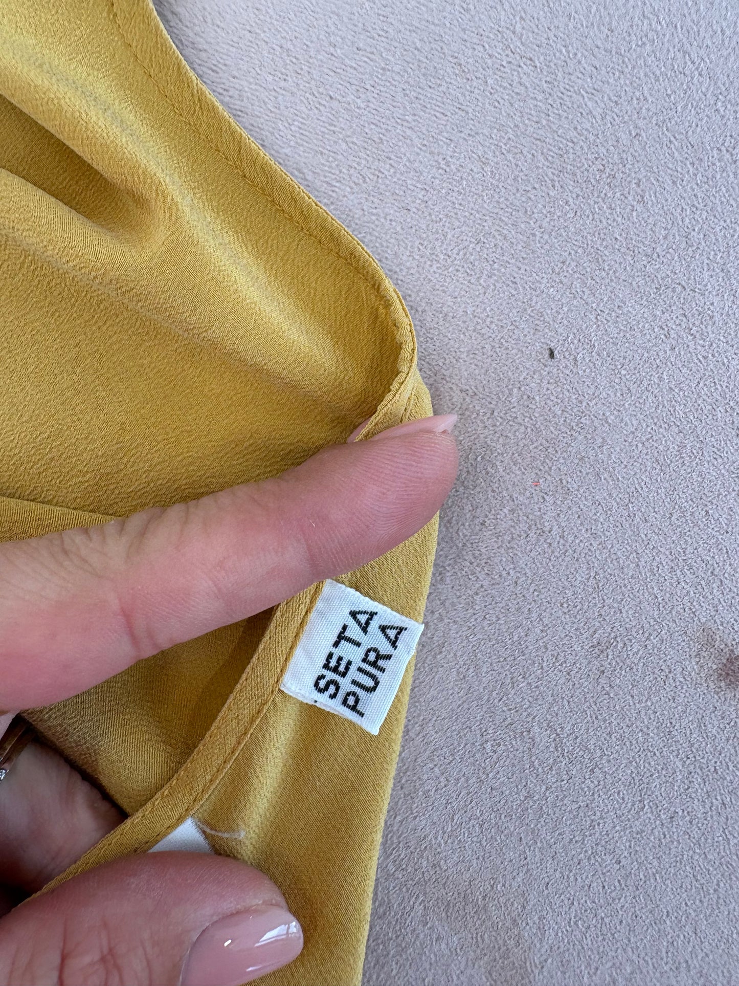Top mustard yellow din mătase naturală mată