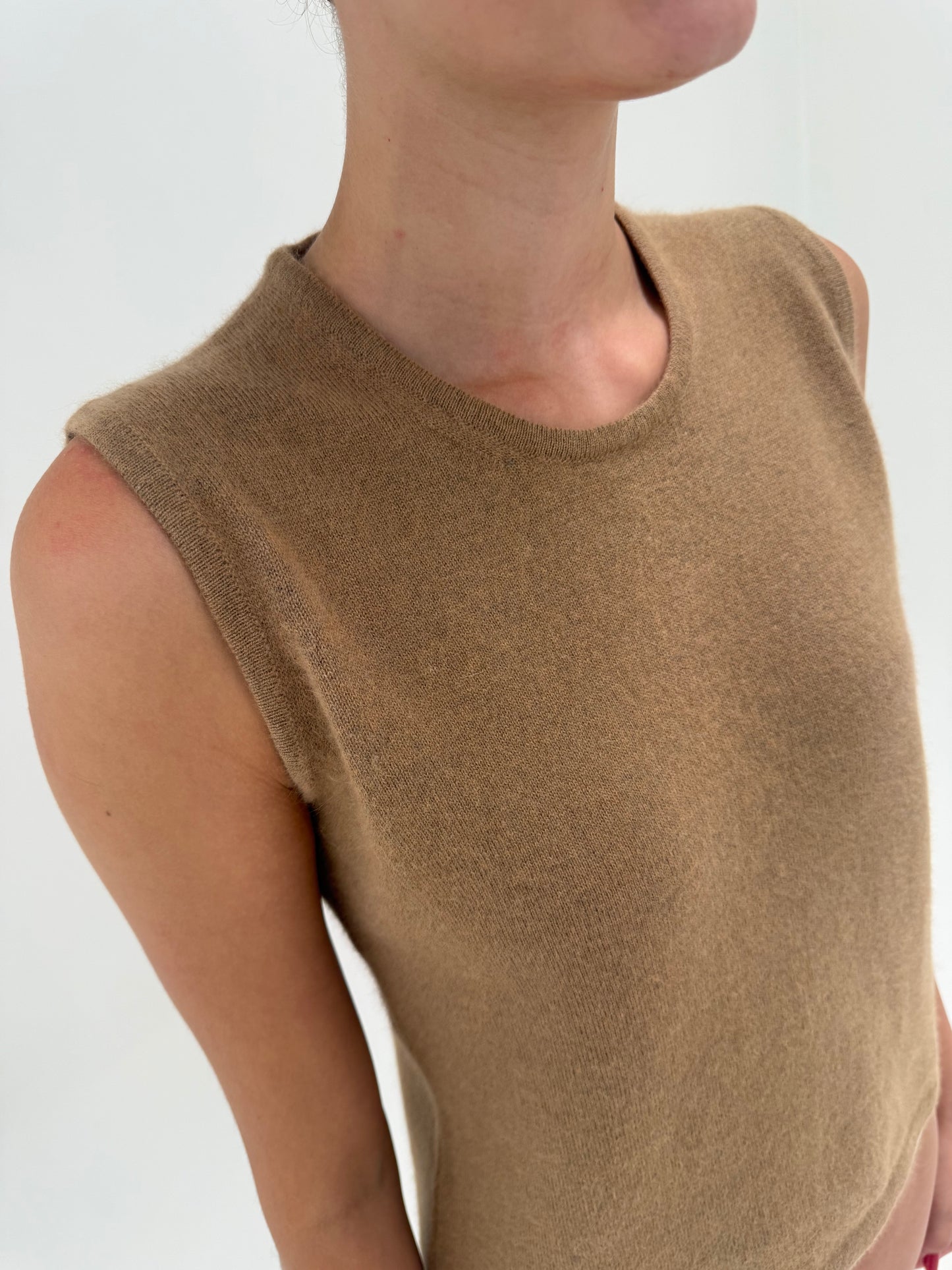 Top camel Max Mara din cașmir