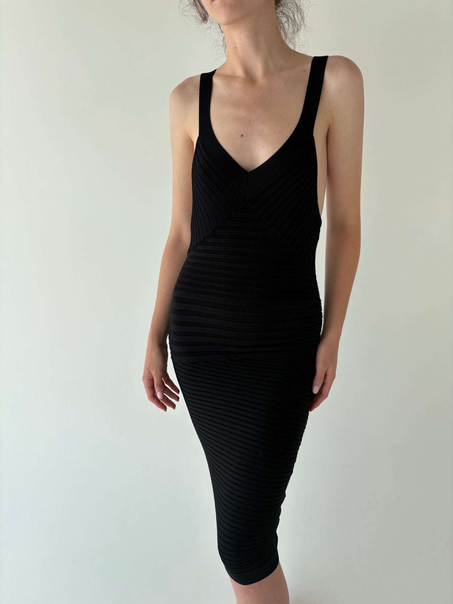 LBD bandaj Guess gama upscale Marciano