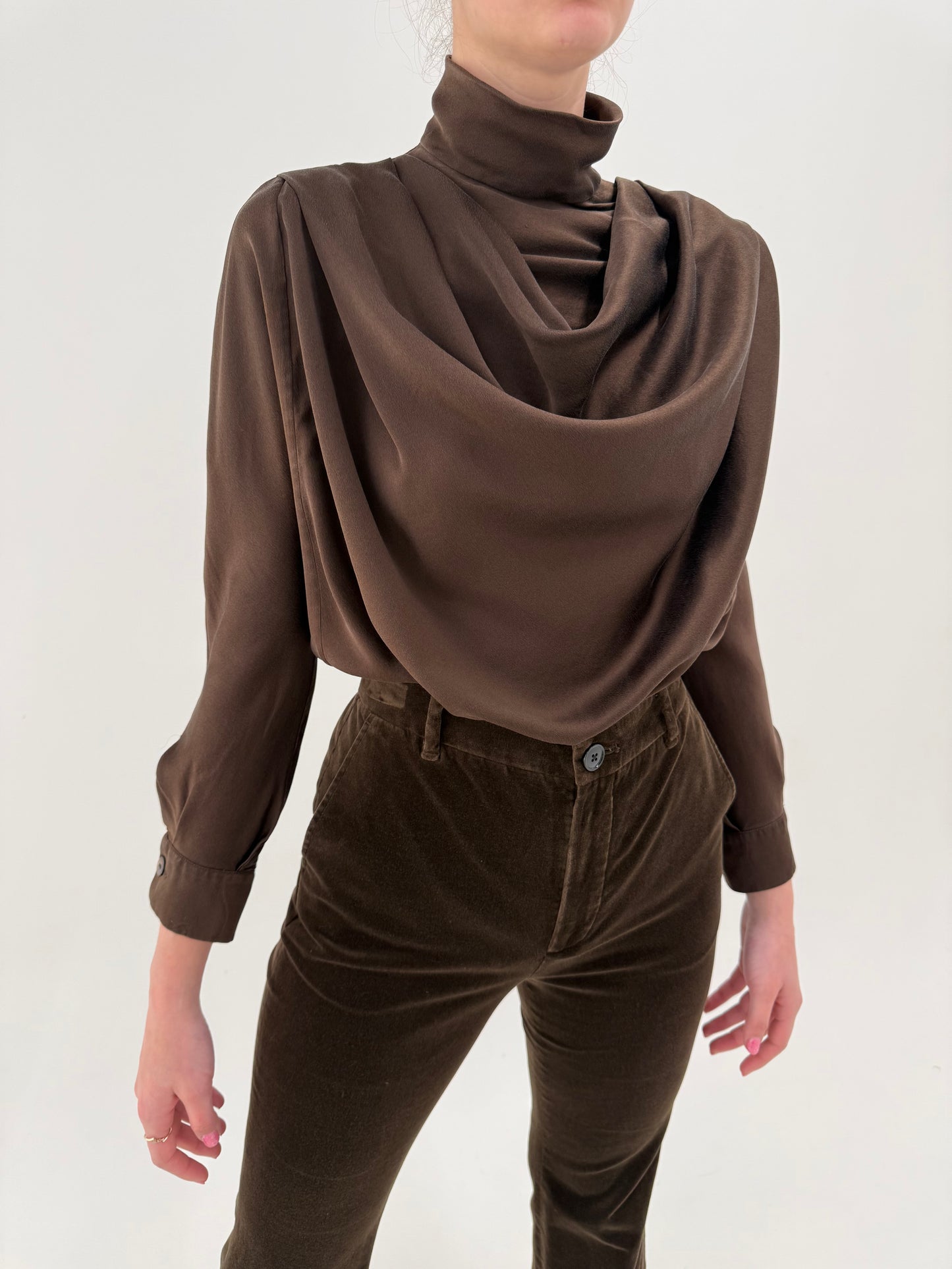 Cămașa luxury Gianfranco Ferre din mătase naturală cu bust drapat