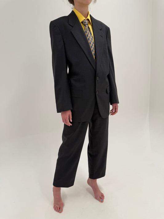 Costum Valentino în croi actual din lana extrafina