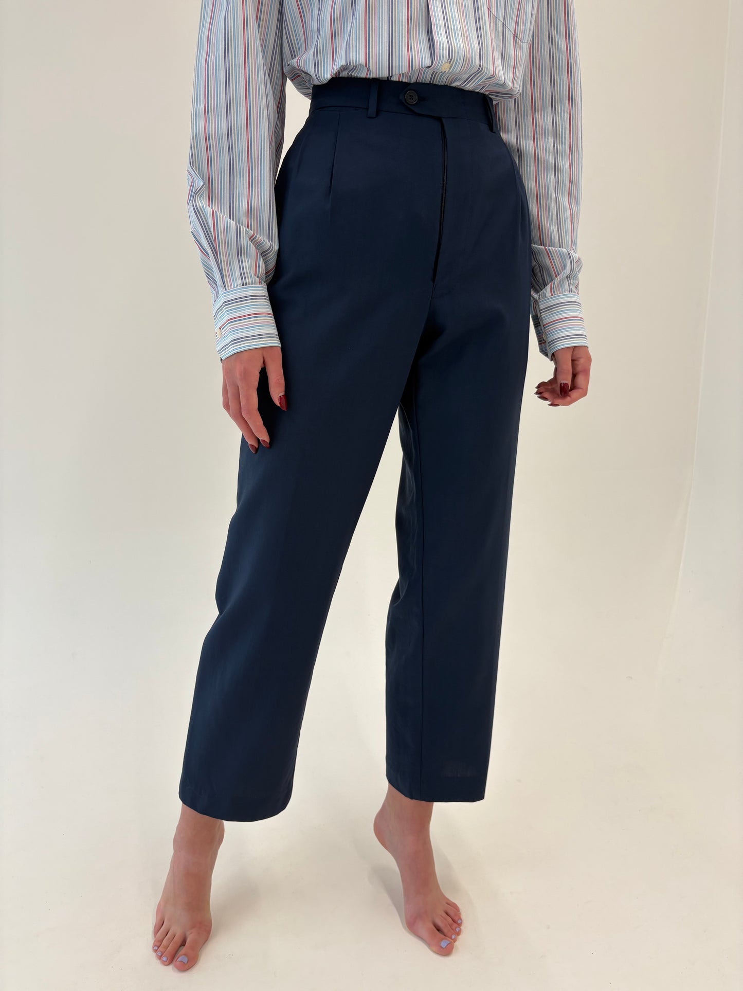 Pantaloni din lana pura extrafina virgină certificată cu pense