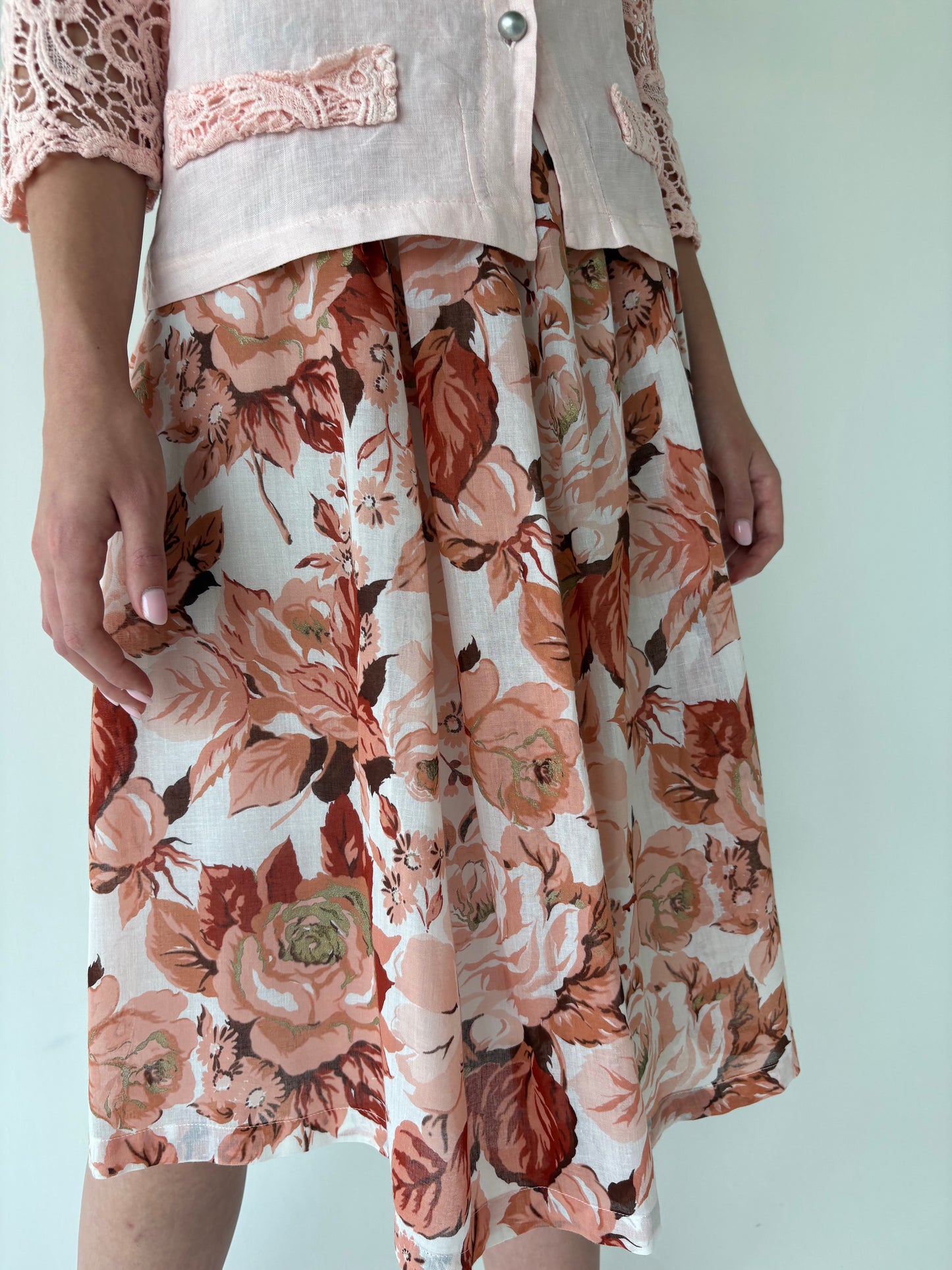 Fustă vintage super amplă din panzica cu print floral superb