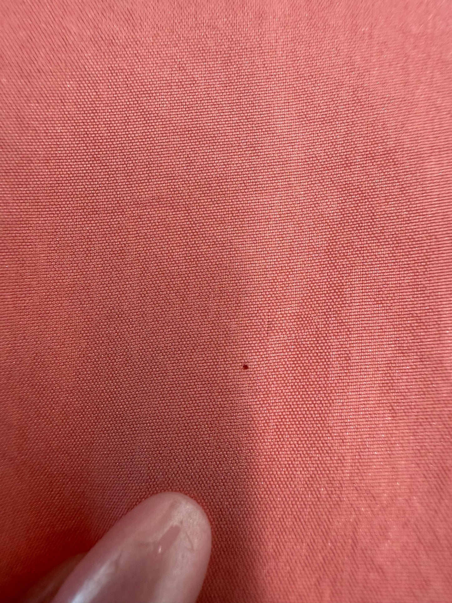 Top salmon Pink cu aplicații manuale perlute în croi lejer minimalist