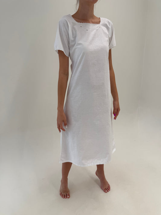 Rochie vintage din pânză de in excepțional cu broderie manuală