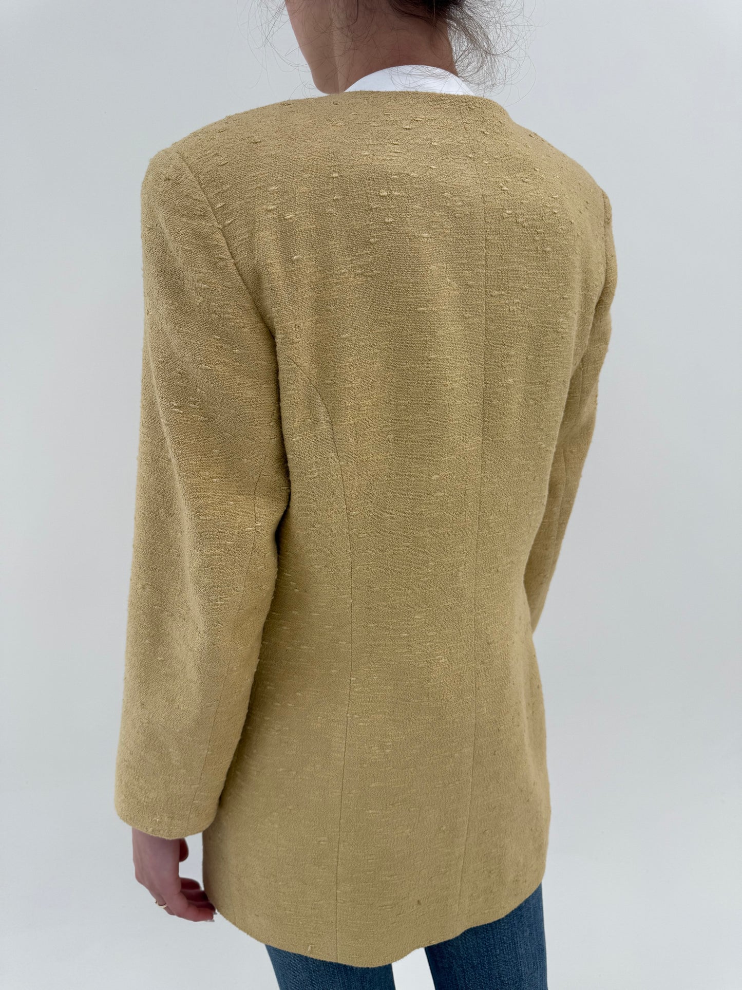 Sacou camel din pânză de bumbac cu mătase naturală în croi minimalist