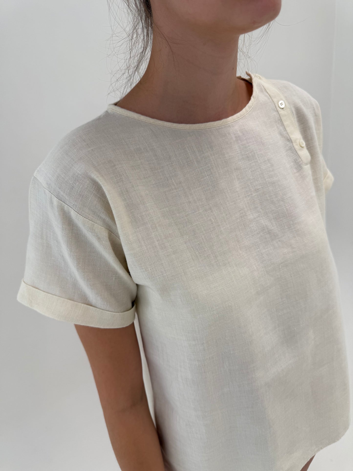 Top vintage butter white din in în croi retro modern
