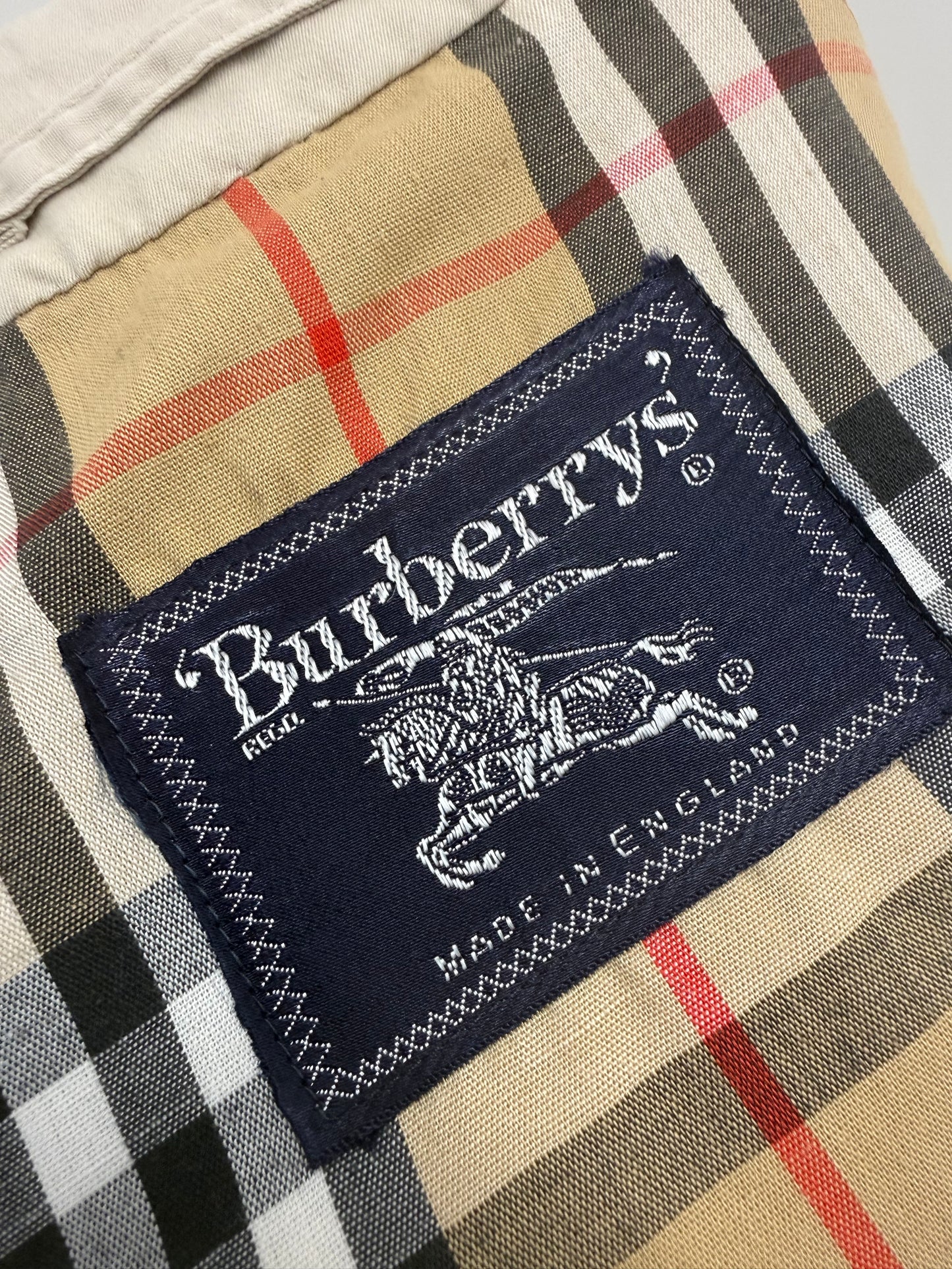 Trench vintage Burberry de vară petite cu manșete cu logoul brandului