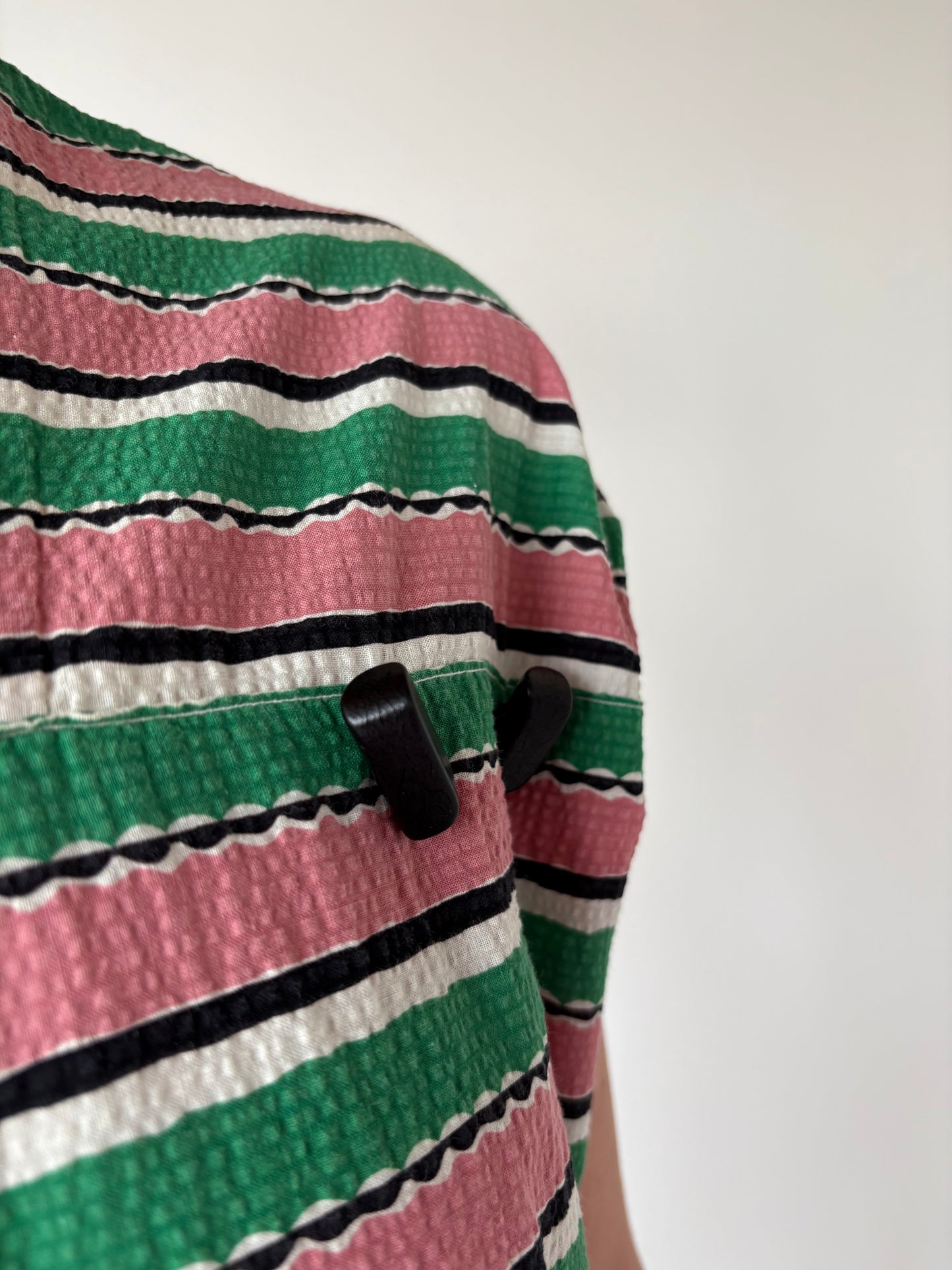 Rochie vintage din seersucker cu talie marcată reglabilă