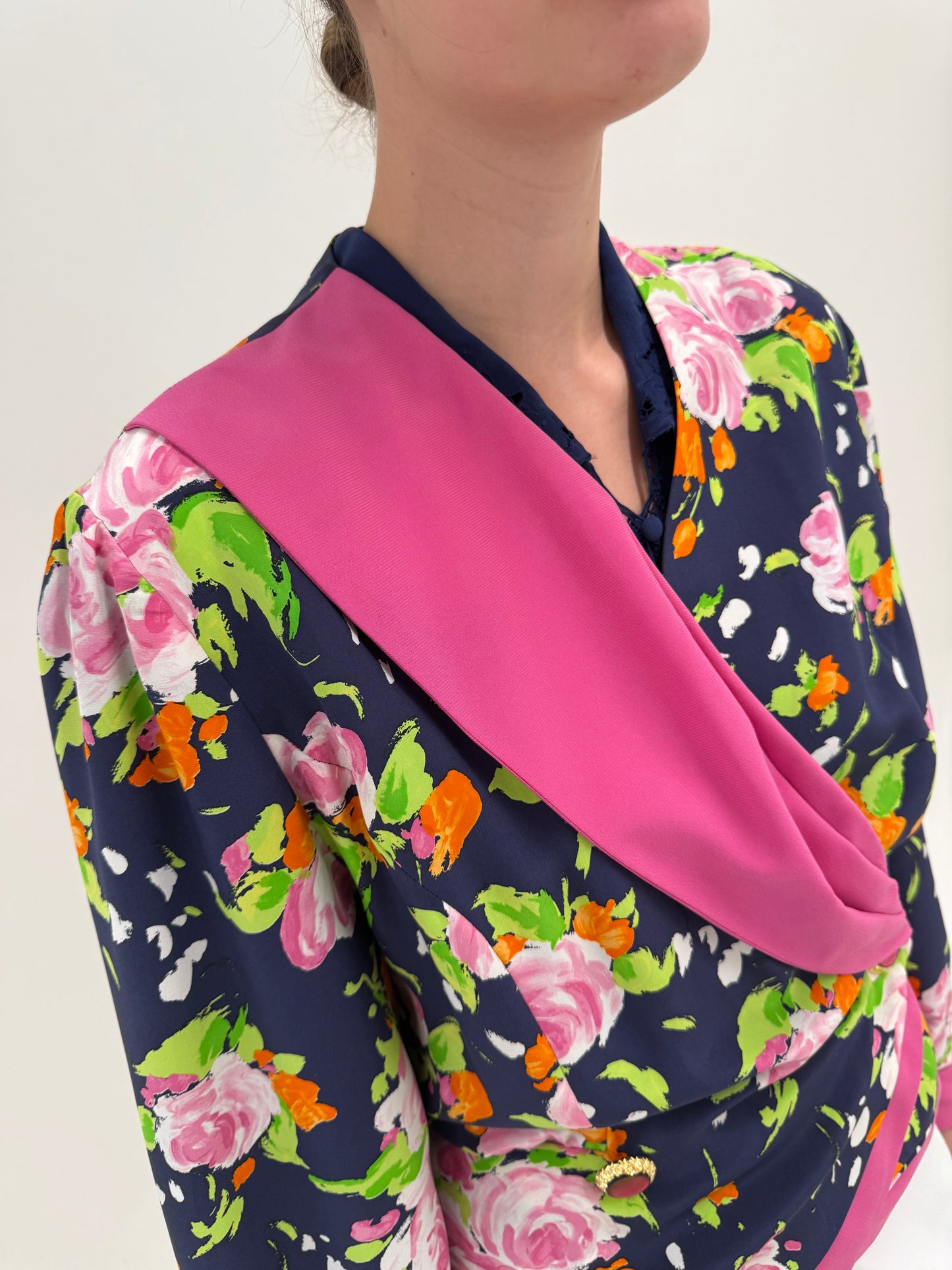 Sacou vintage Ungaro din mătase naturală în croi cambrat ultra feminin