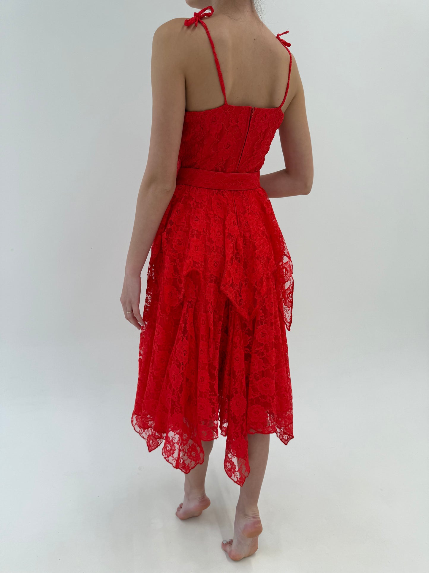 Deux piece vintage cu blazer din dantelă și rochie cu corset din dantelă chantily