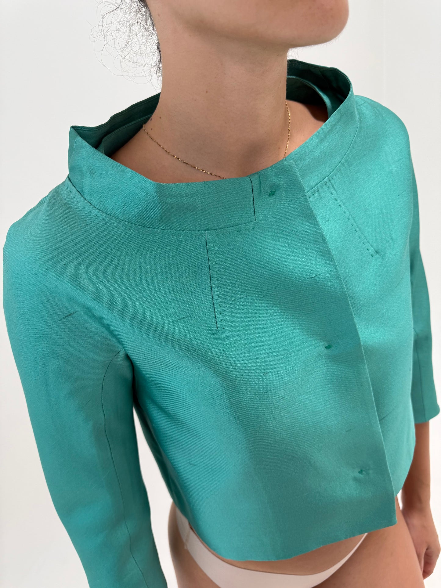 Sacou Max Mara din mătase naturală în croi minimalist ultra chic