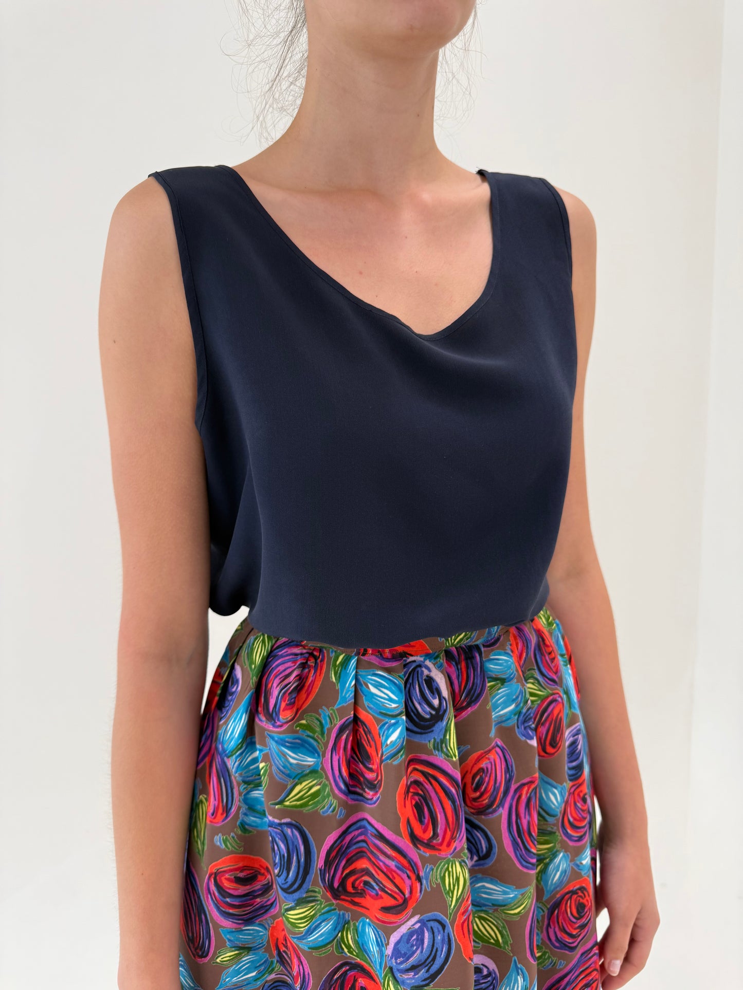 Top din mătase matuala Navy blue în croi minimalist