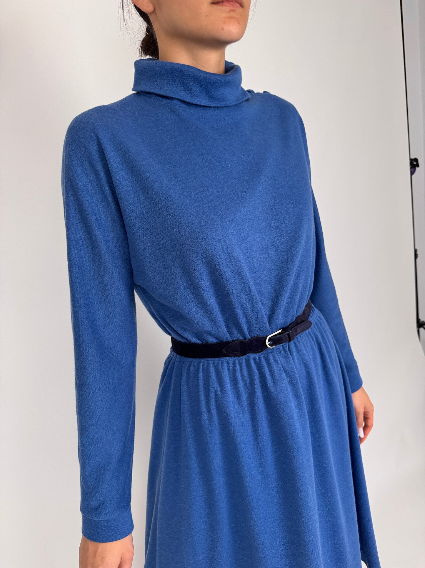 Rochie vintage saphire blue din lana extrafina cu talie elastică