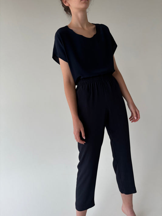 Pantaloni Navy petite cu talie ultra înaltă cu influențe foarte ușor casual