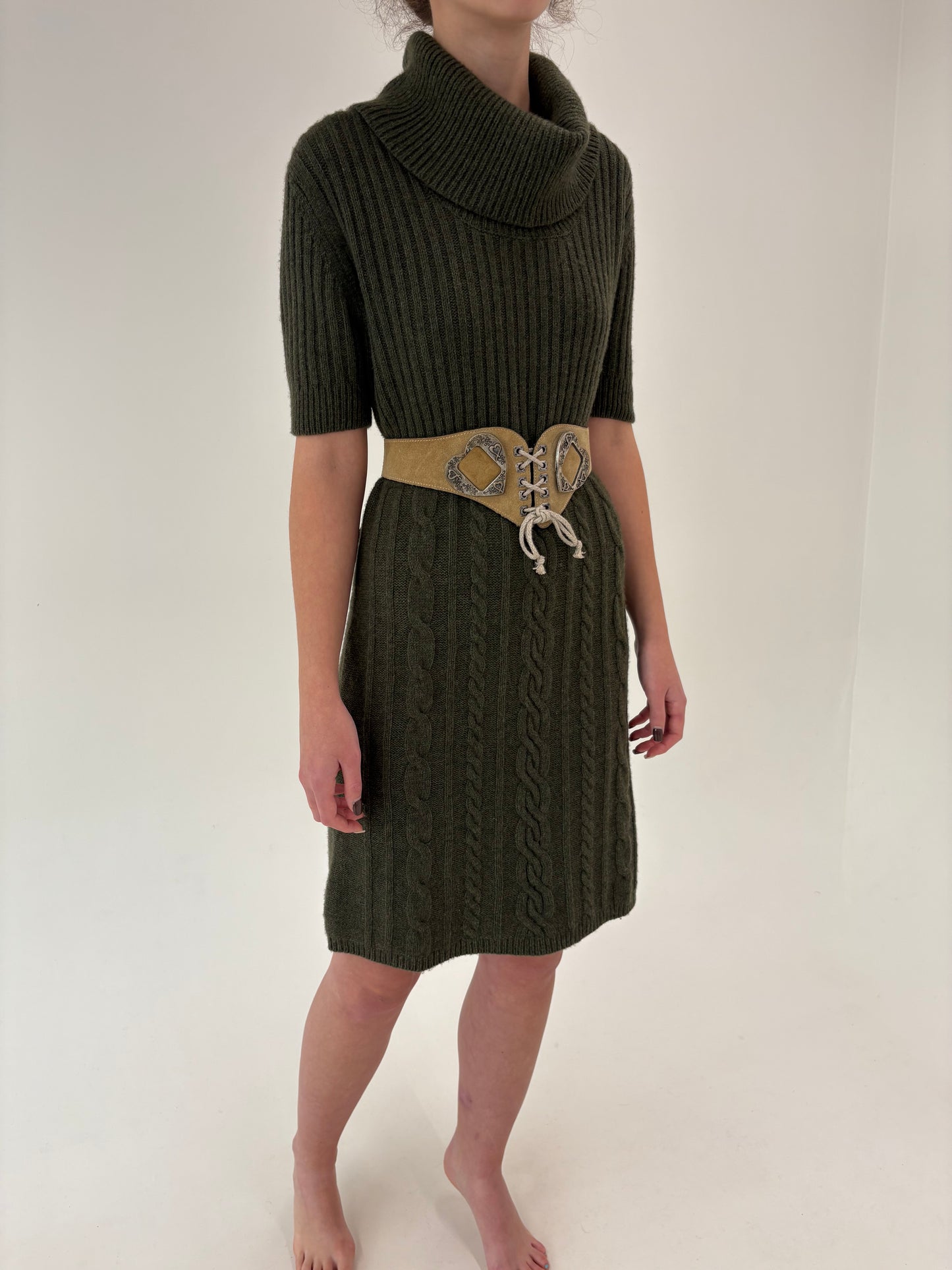 Rochie din jerse gros de lana extrafina ribbed forest green cu guler sal