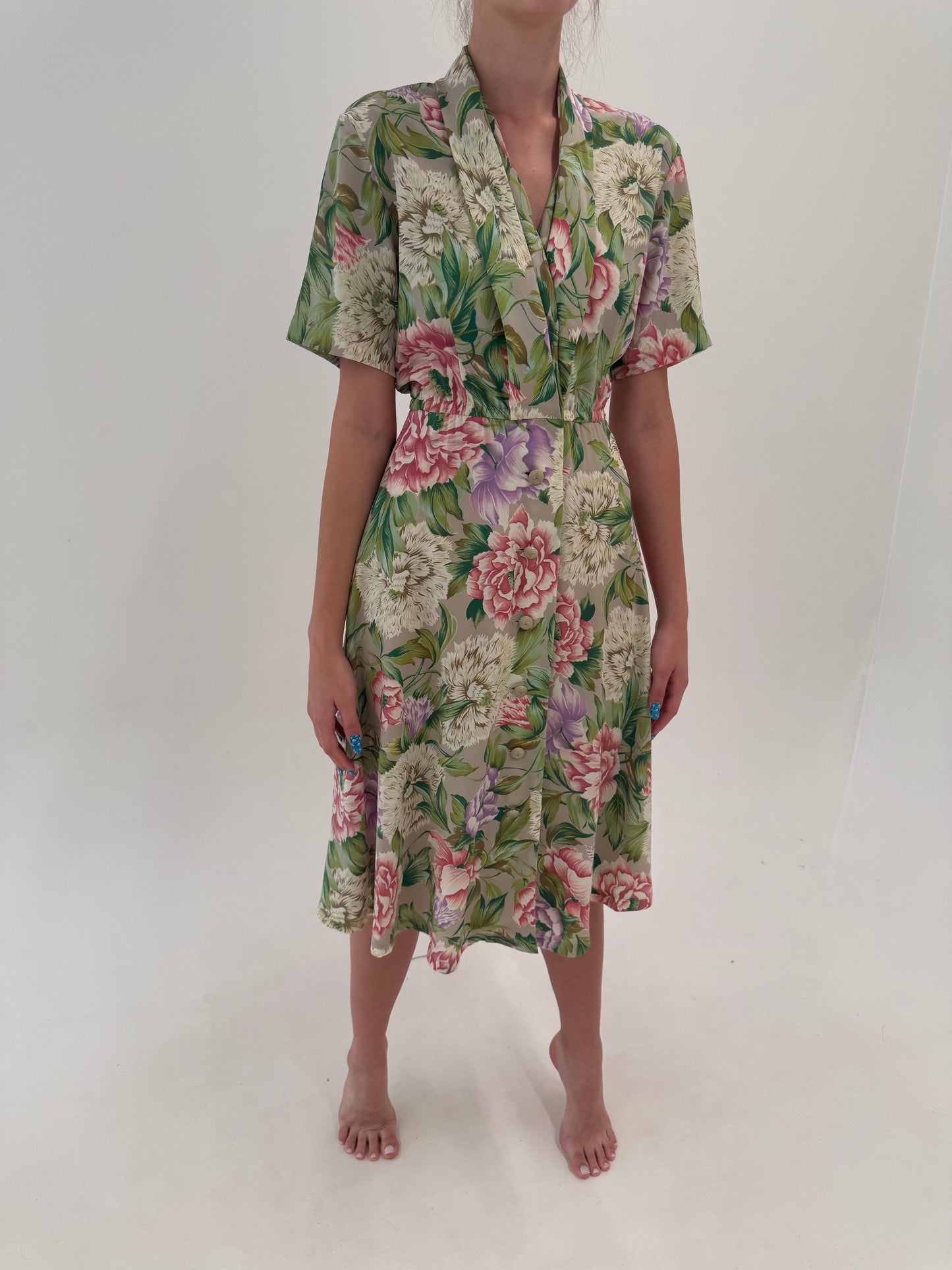 Rochie vintage in croi de ani 50 cu print floral în culori superbe cu buzunare
