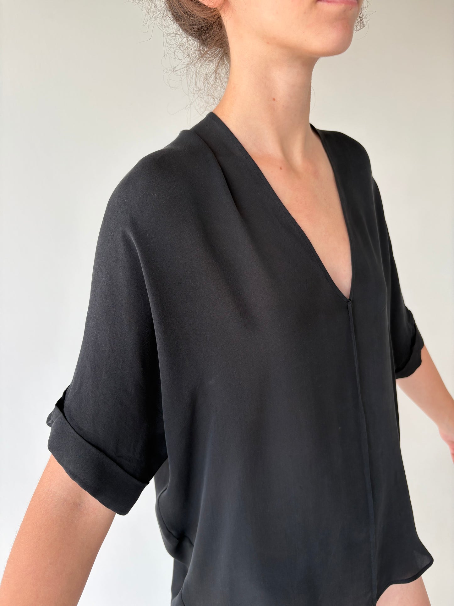 Top de brand luxury Vince din mătase naturală în croi lejer