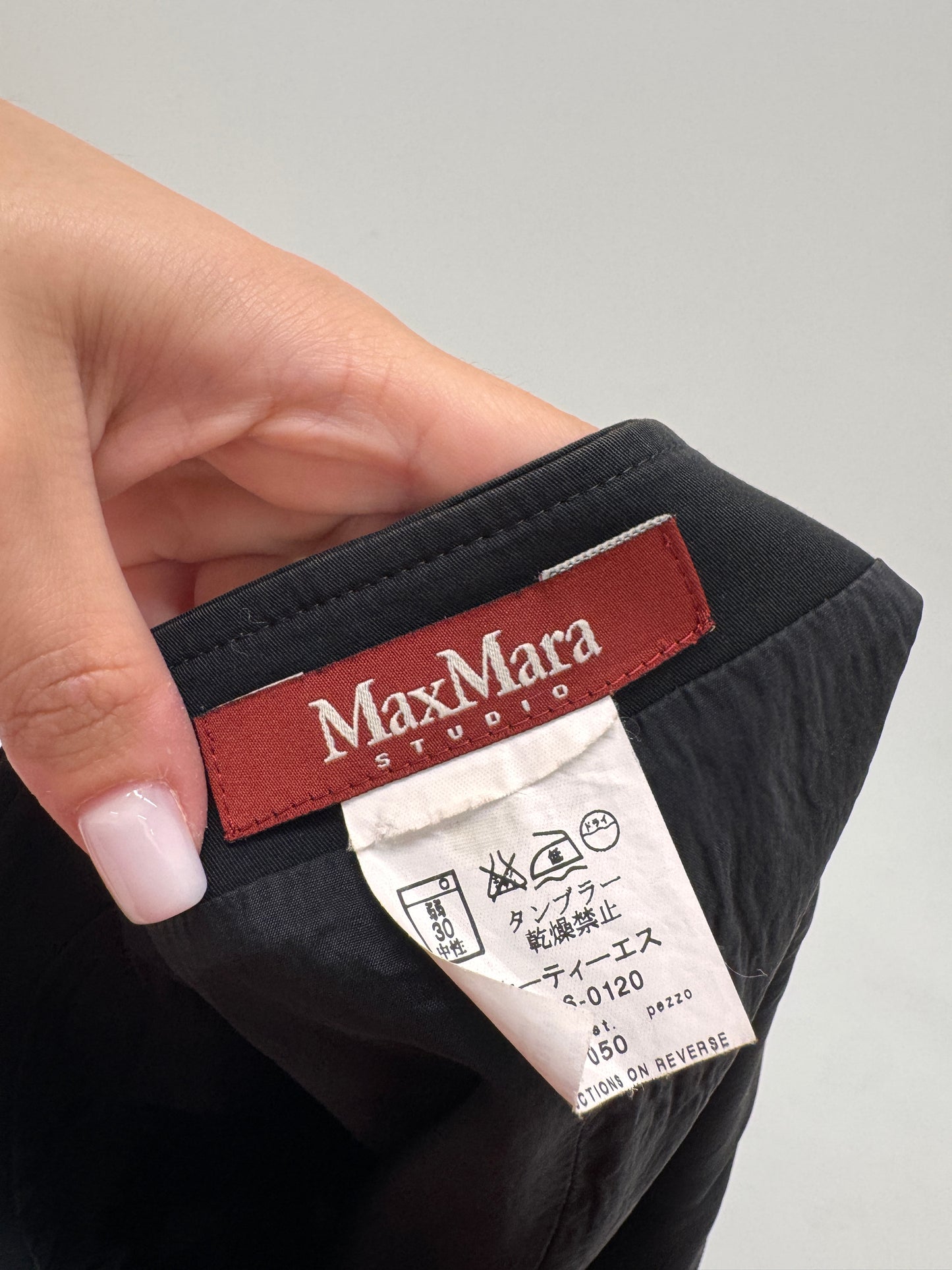 Fustă clasică creion Max Mara neagră din poplin modelator de bumbac