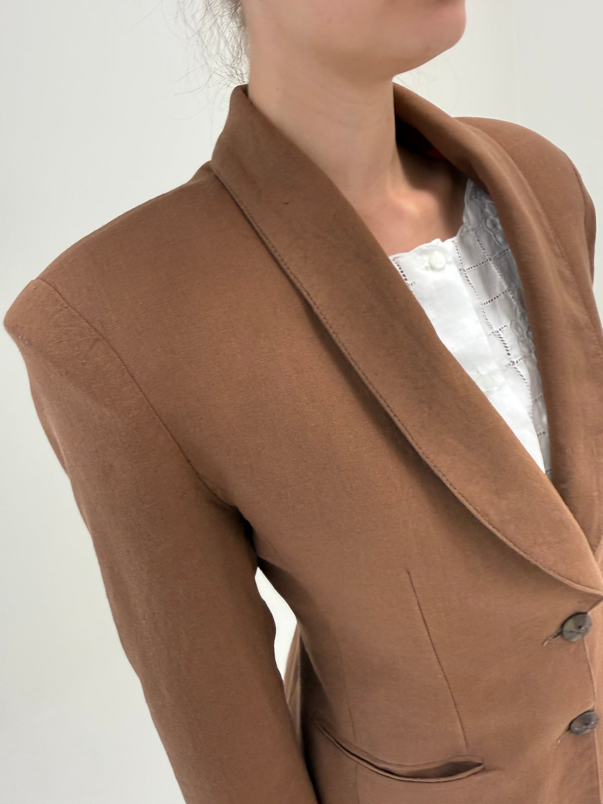 Sacou light chocolate brown vintage italian cu revere rotunjite din in premium