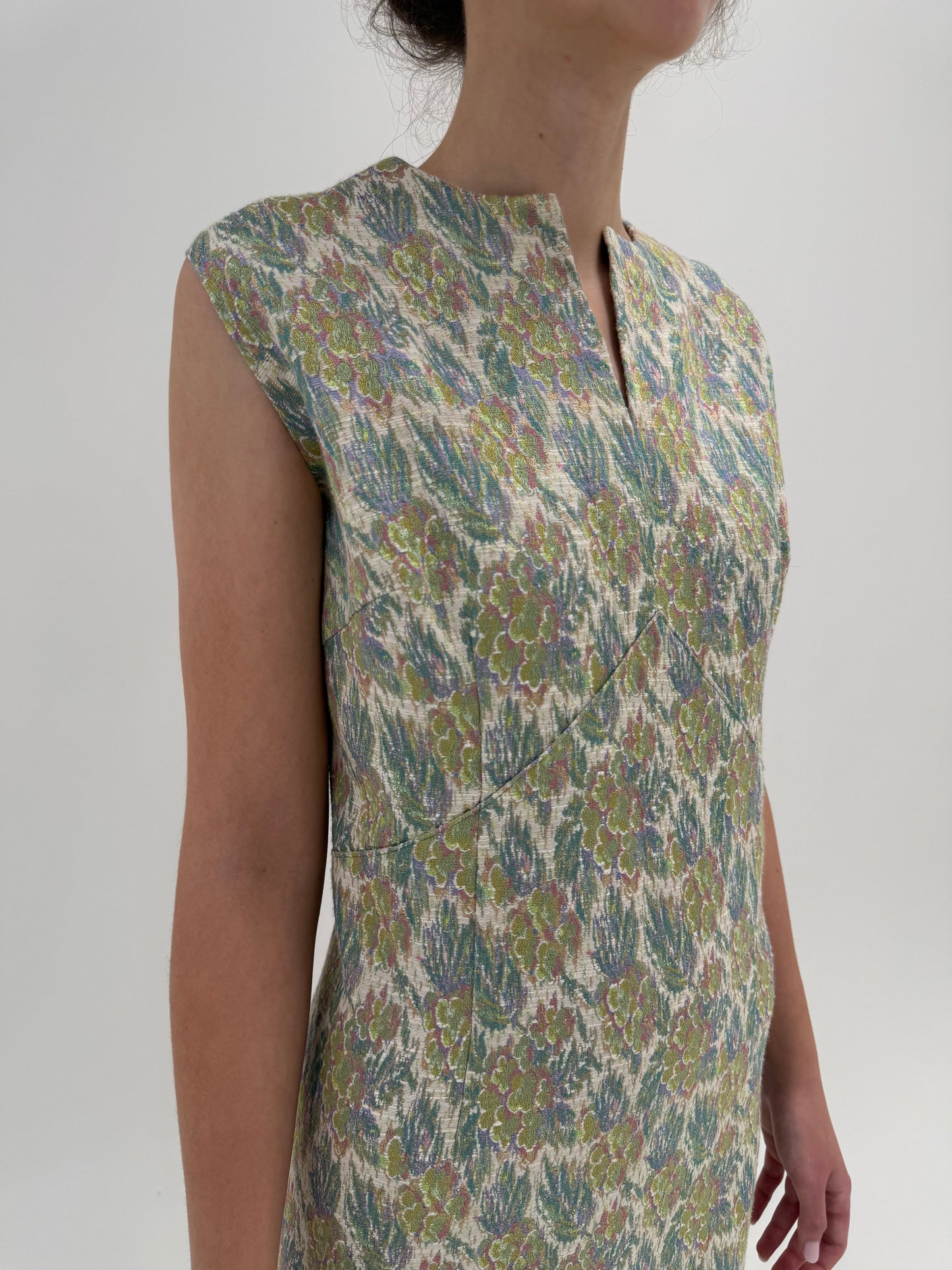 Rochie maxi old vintage anii 60 de colecție din jacquard excepțional în culori pudrate