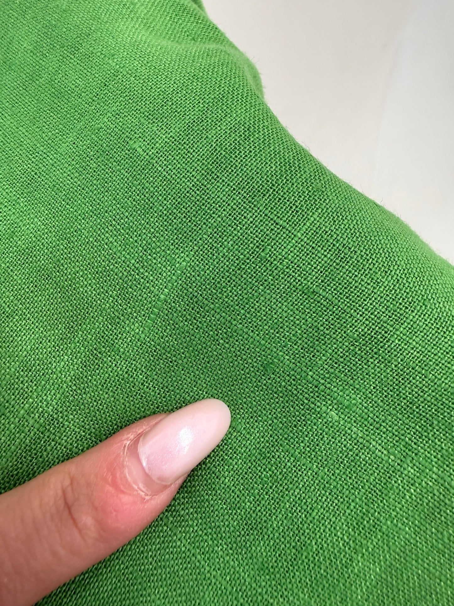 Pantaloni culottes din in verde tare cu talie ultra înaltă elastică
