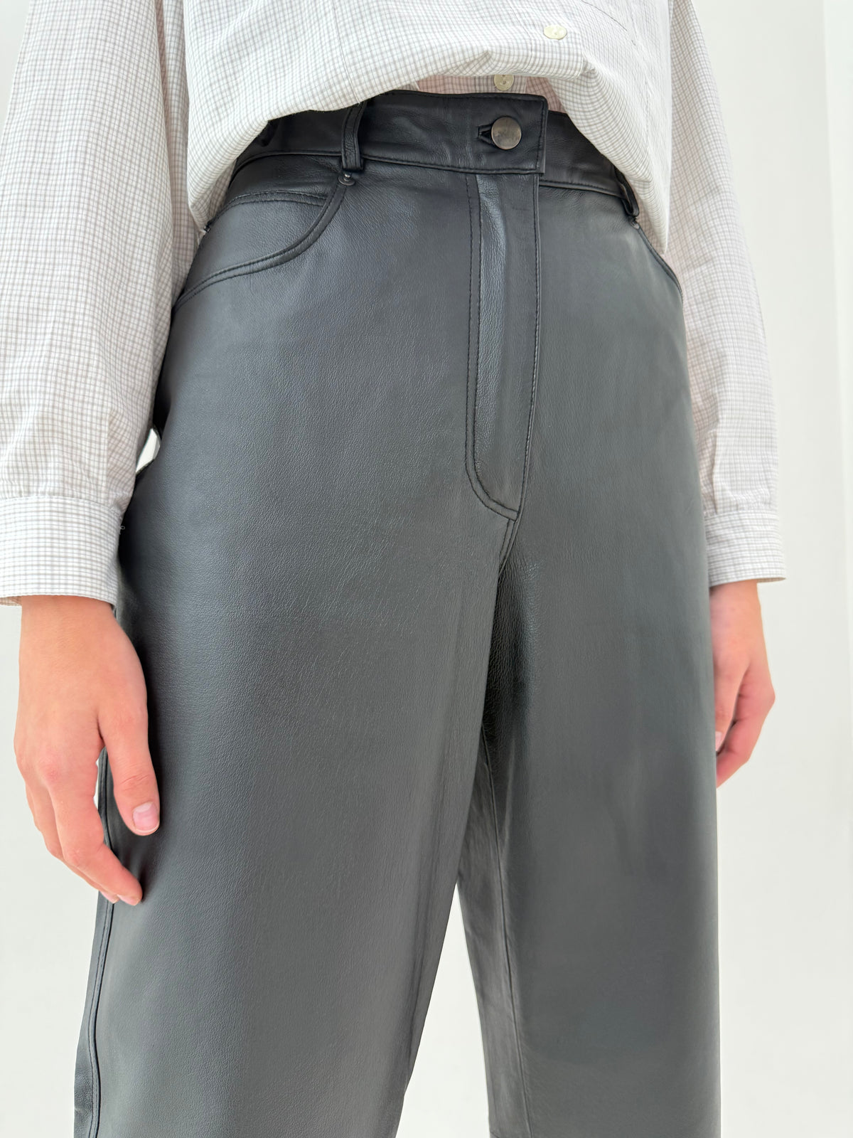 Pantaloni tall din piele naturală moale mom fit cu talie ultra înaltă