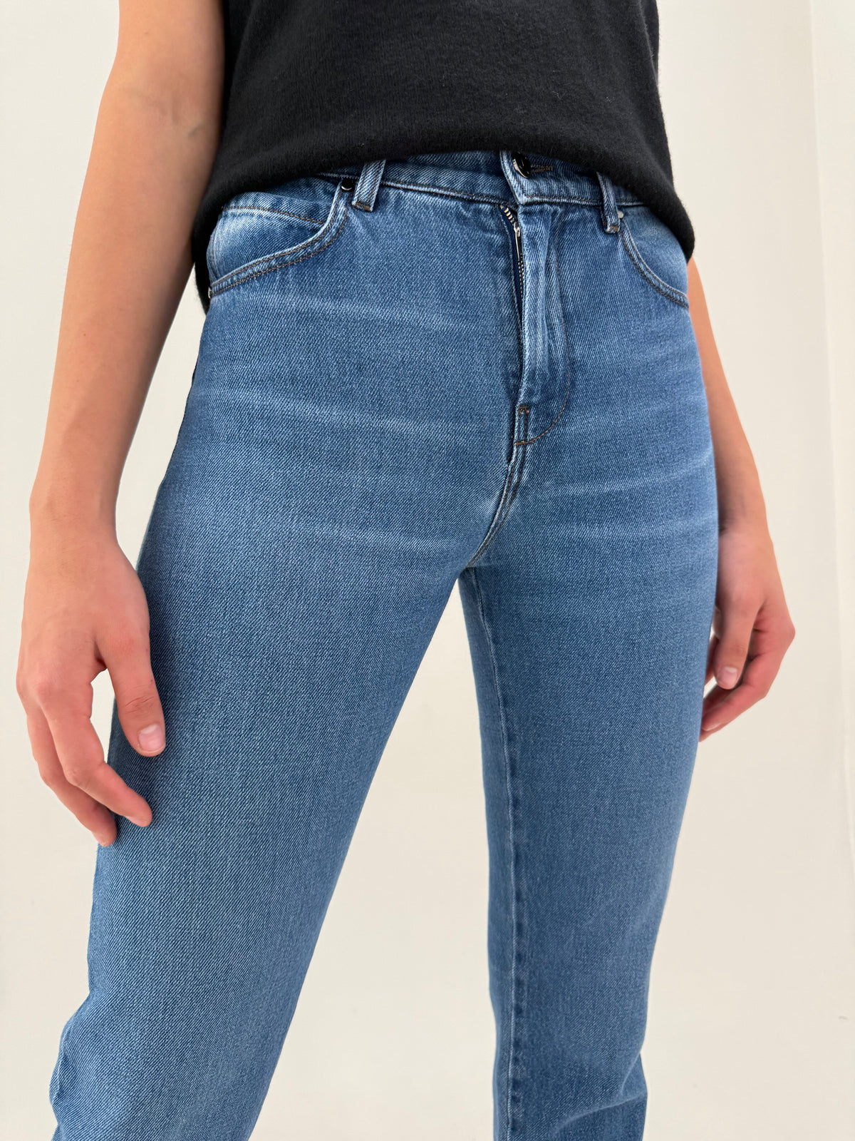 Jeans Max Mara în croi super actual ‘skinny straight’ classic wash