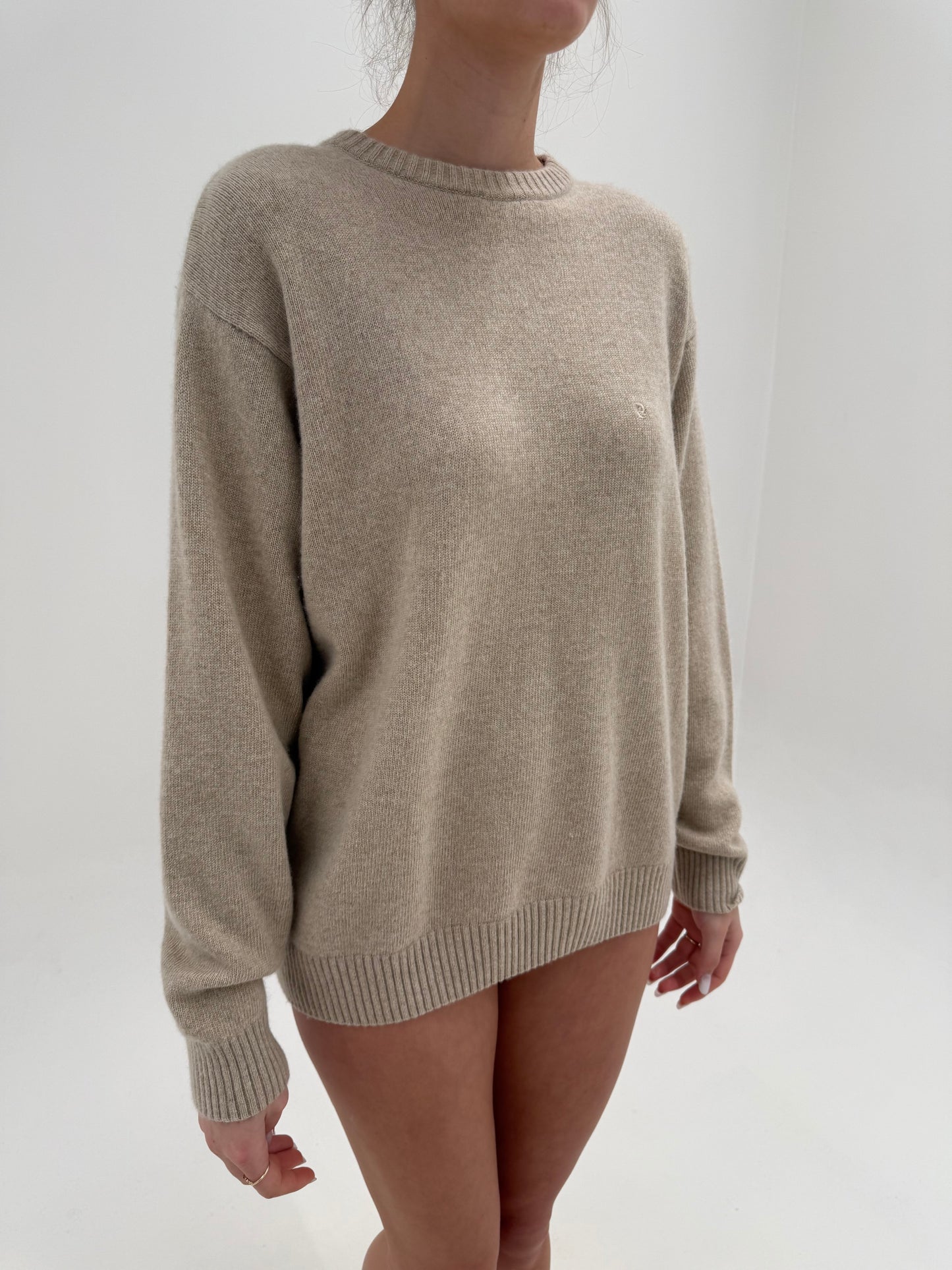 Pulover nude de brand luxury Pierre Cardin din lana extrafina cu cașmir în croi lejer