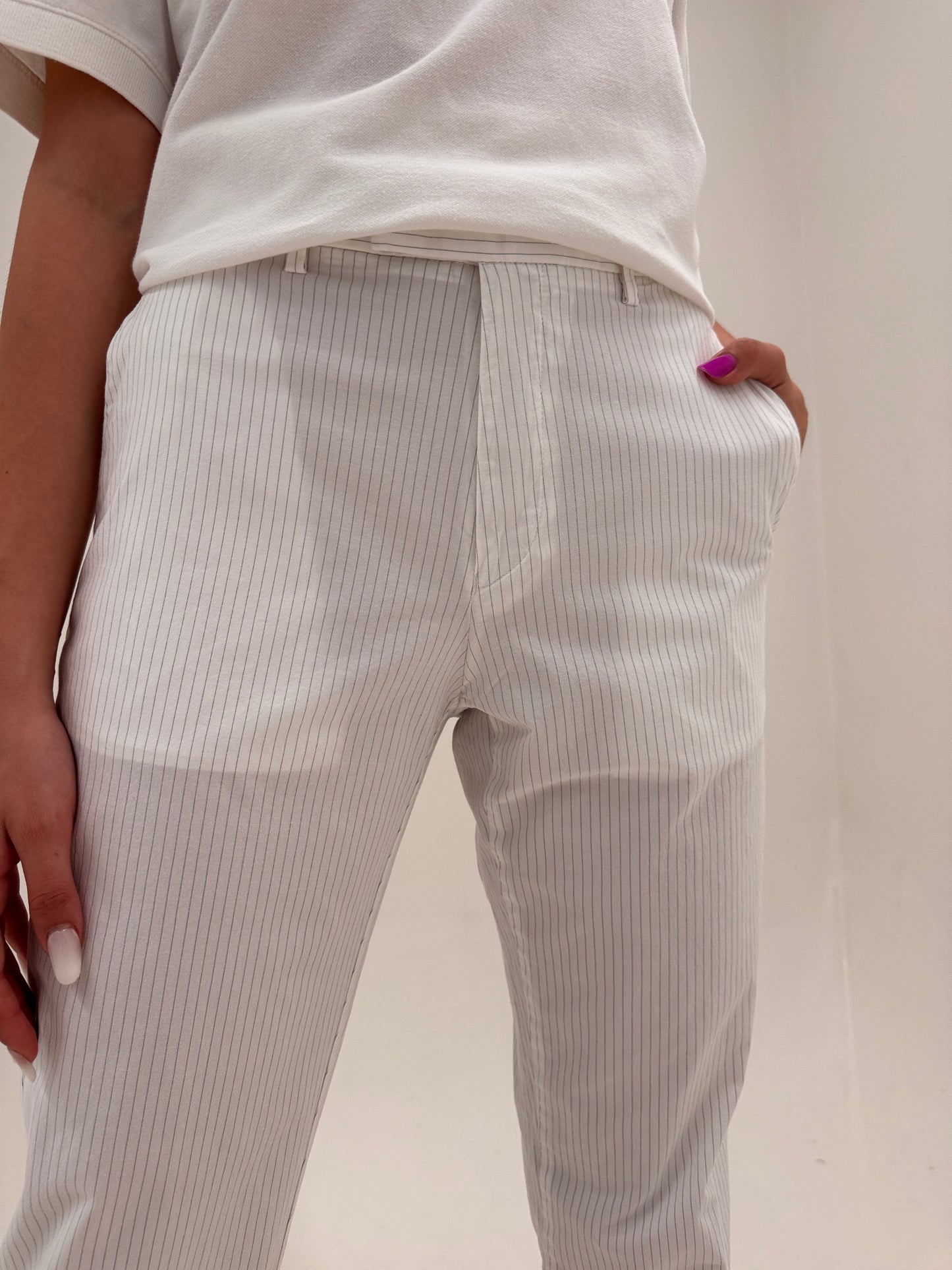 Pantaloni tall Hugo Boss din poplin premium de bumbac cu dungi fine verticale