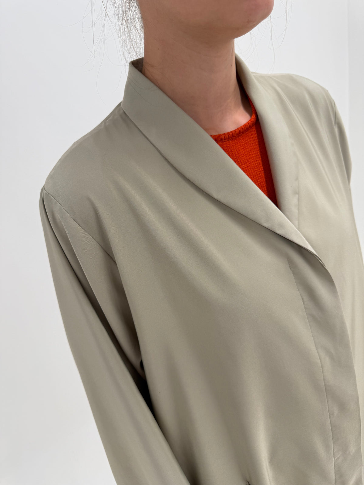 Trench Max Mara clasic din material excepțional Sage green