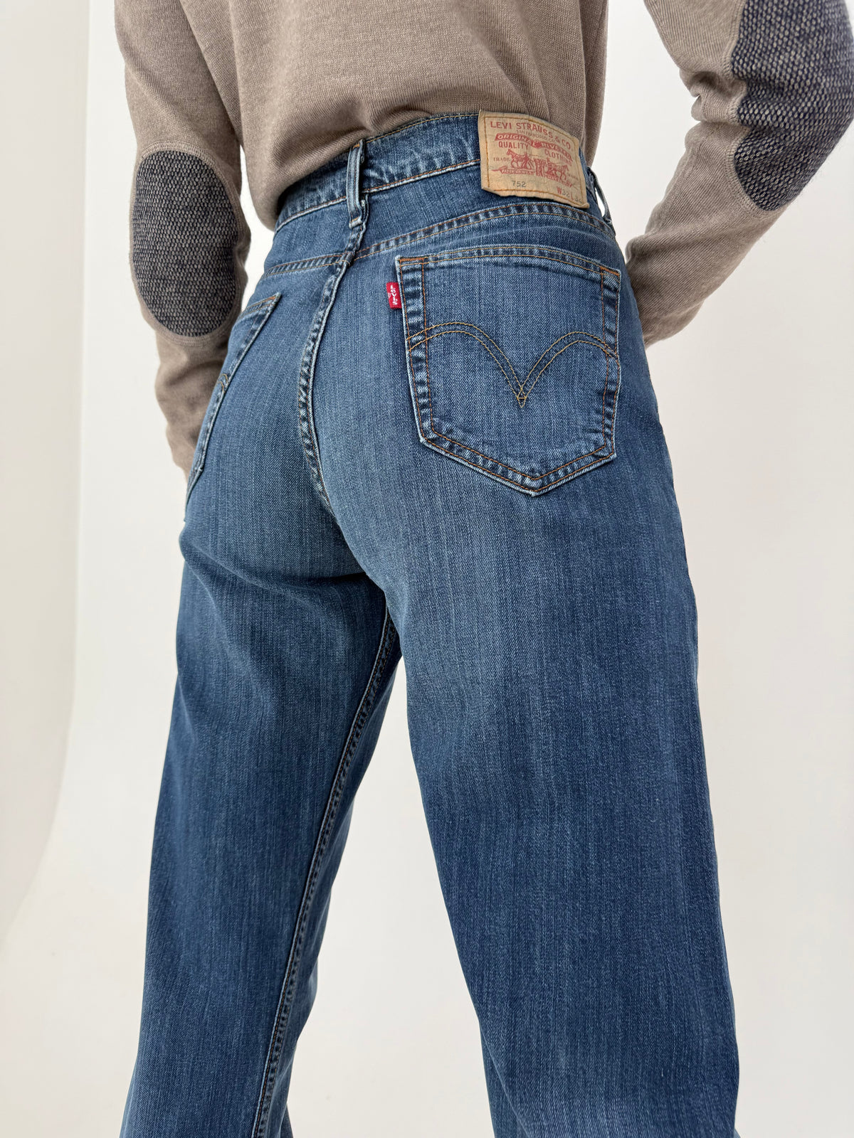 Jeans Levi’s tall 752 classic wash straight leg din denim plin confort