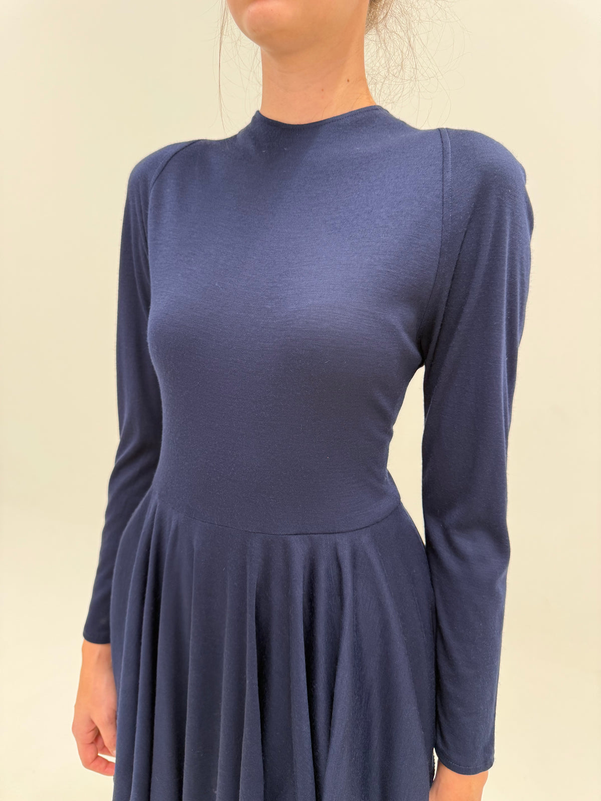 Rochie vintage italiană cu efect de peplum cambrata din cea mai fină lana midnight blue