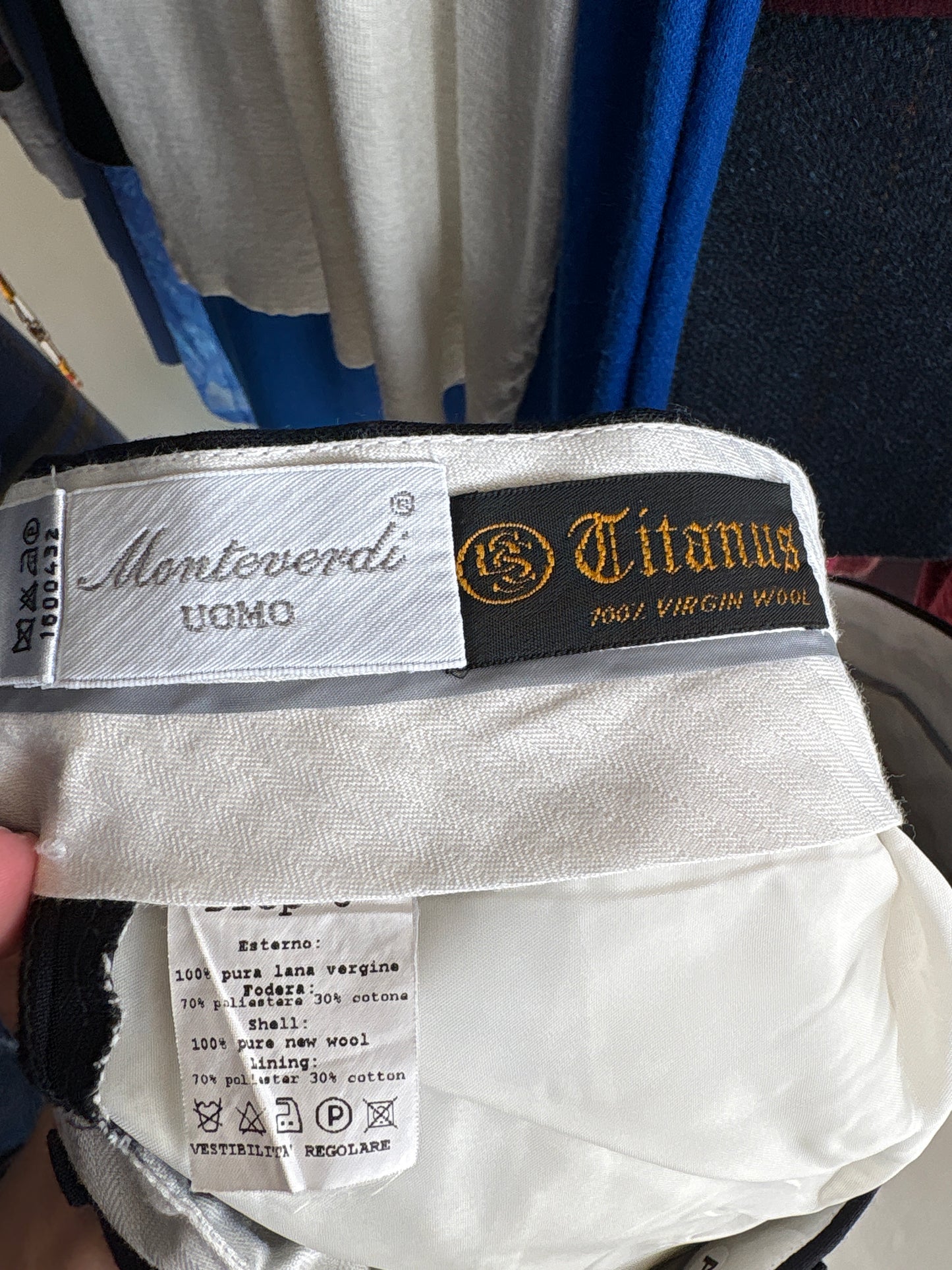 Pantaloni cu pense din lana worsted extrafina dark navy blue